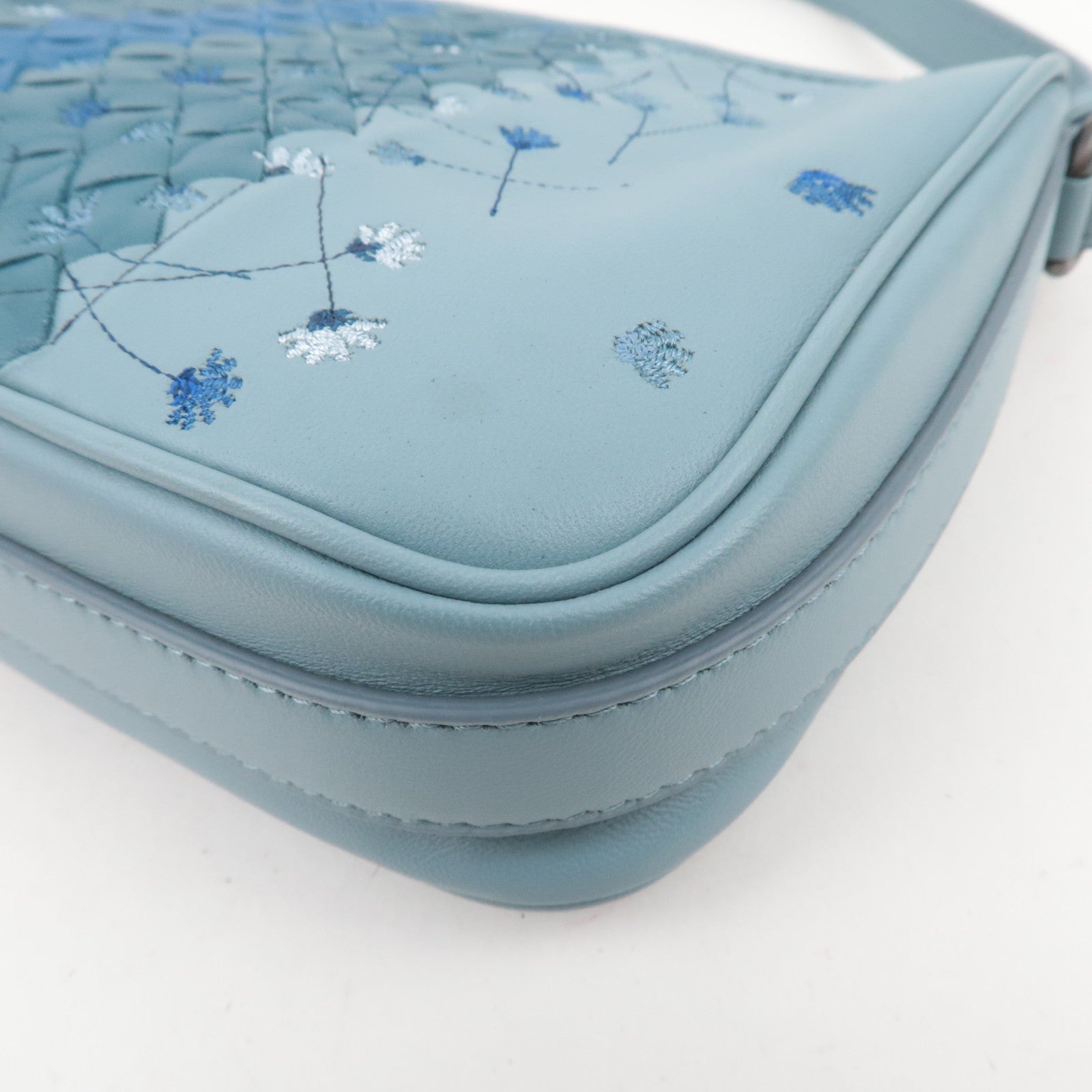 BOTTEGA VENETA Intrecciato Flower Embroidered Leather Shoulder Bag Blue