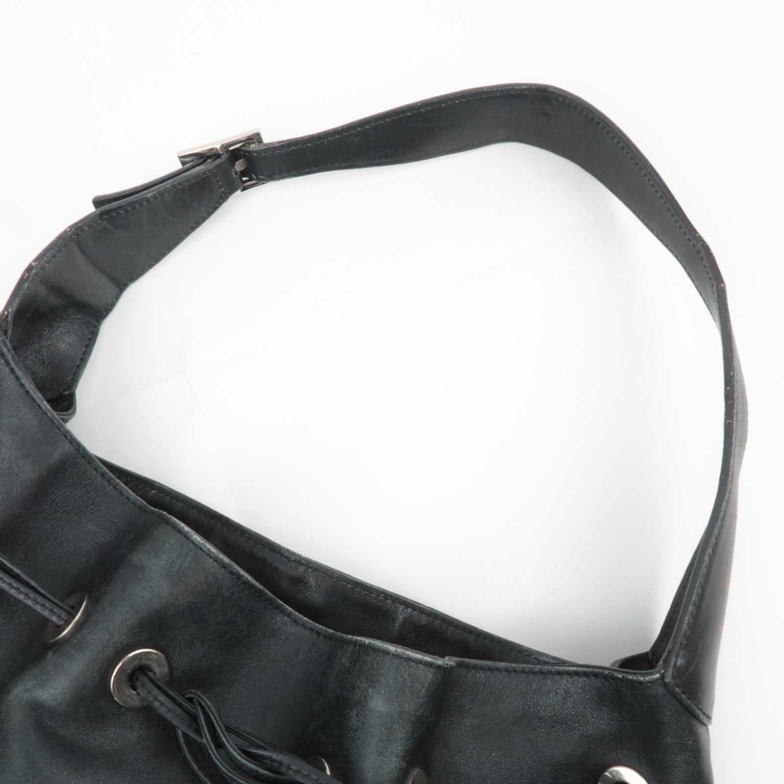 GUCCI Leather Shoulder Bag Black 001.4030