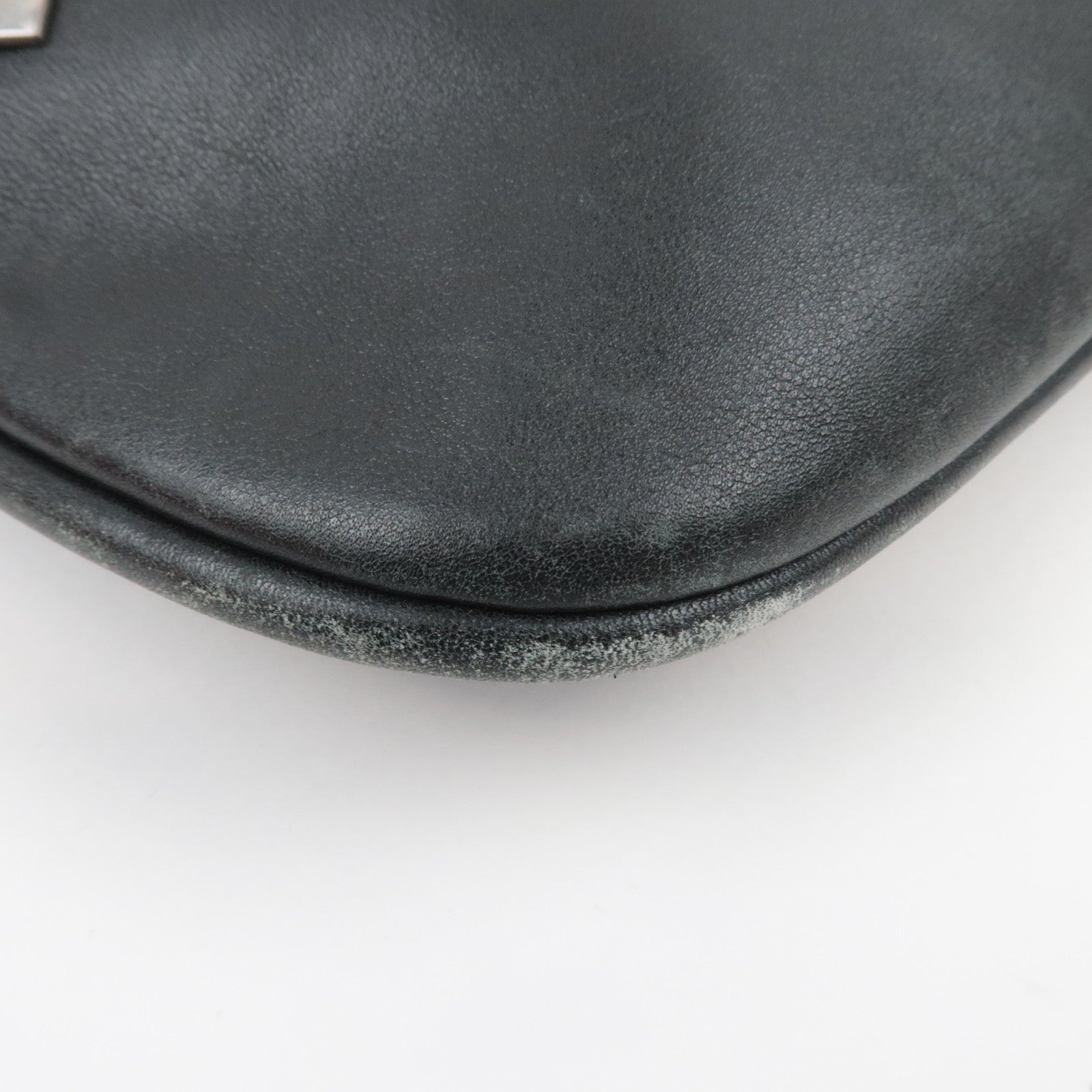GUCCI Leather Shoulder Bag Black 001.4030