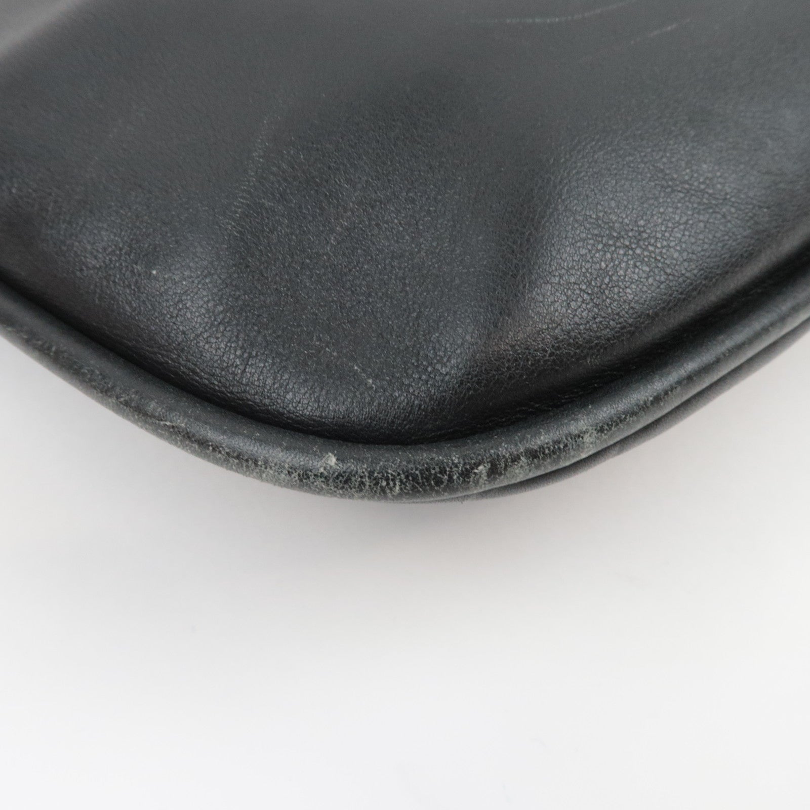 GUCCI Leather Shoulder Bag Black 001.4030