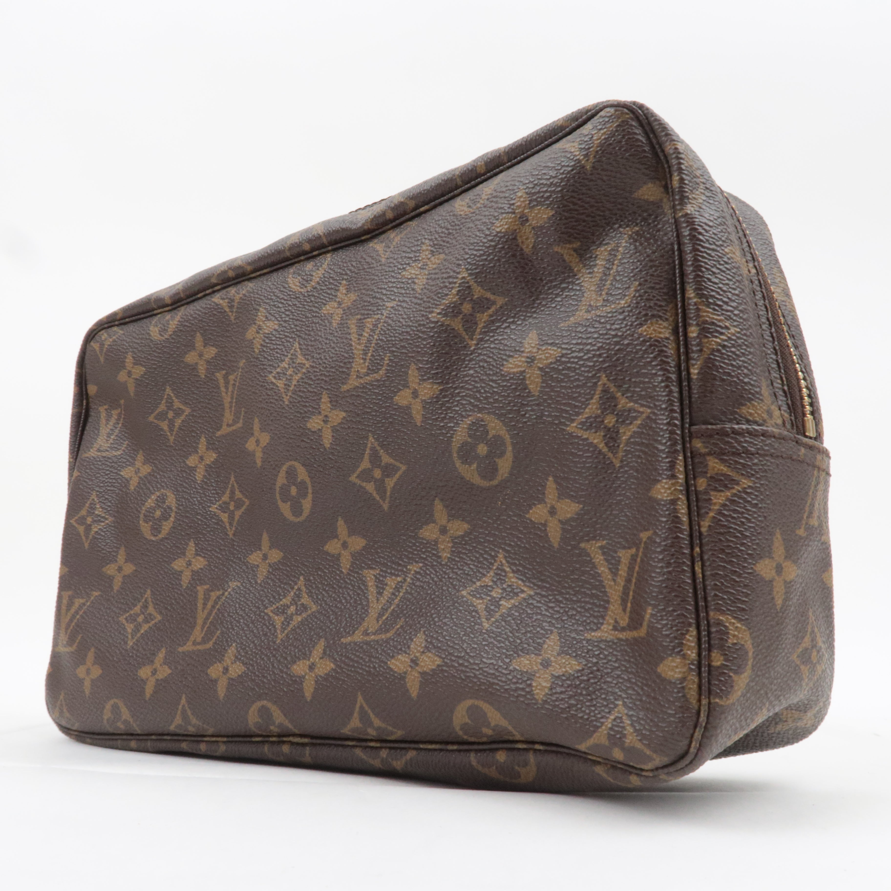 Louis Vuitton Monogram Trousse Toilette 28 Toiletry Bag M47522