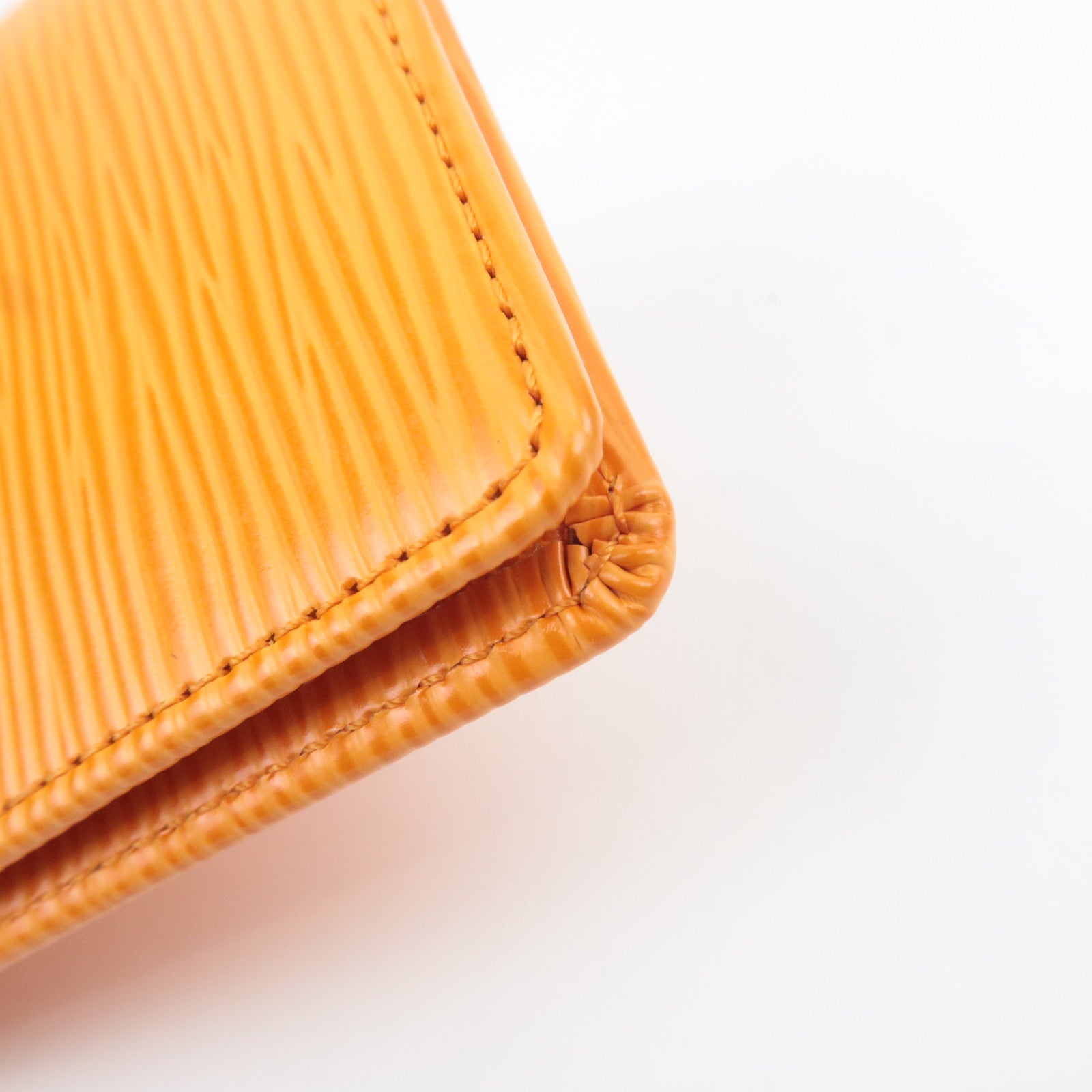 Louis Vuitton Epi Organizer De Poche Card Case Mandarin M6358H