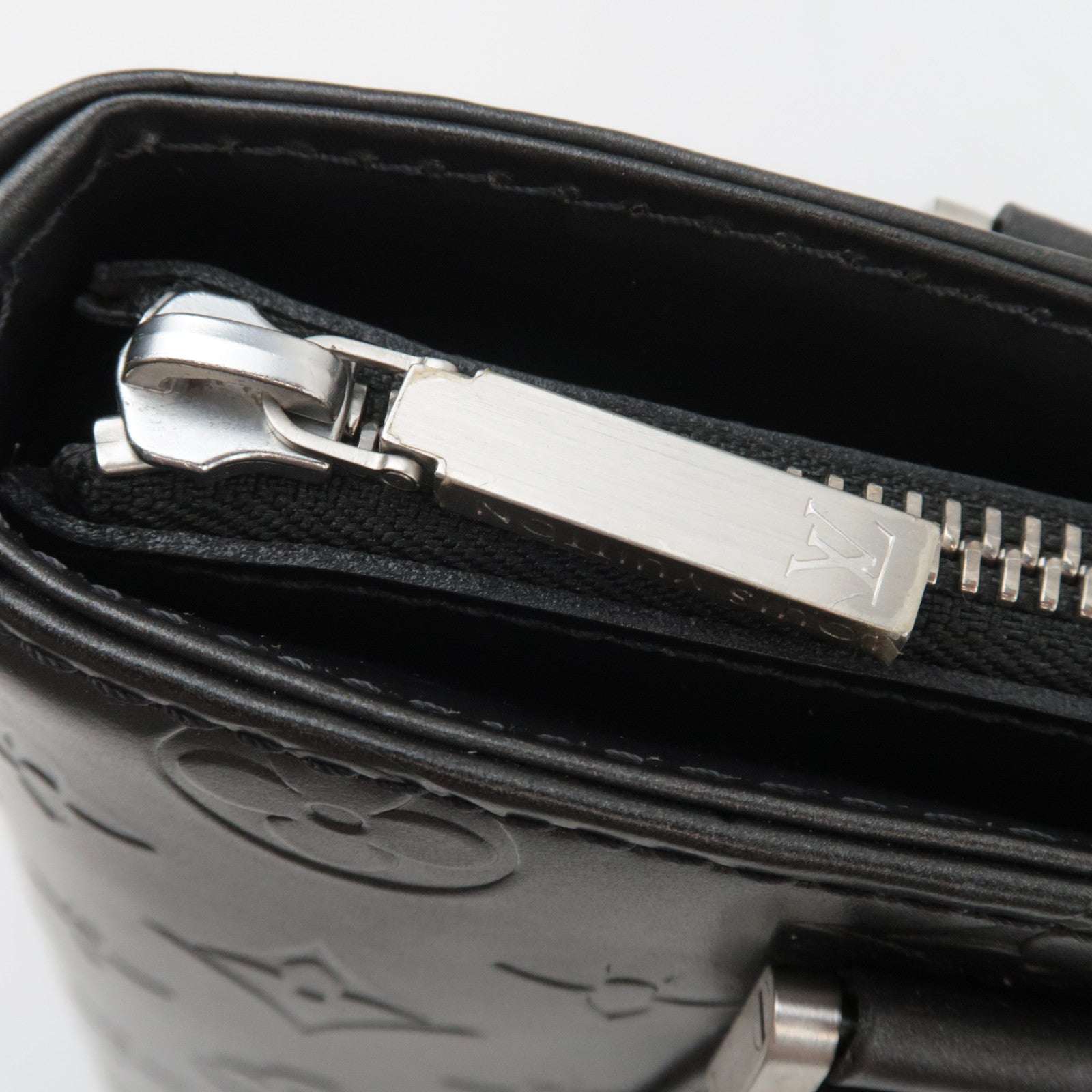 Louis Vuitton Monogram Matte Stockton Handbag Noir M55112