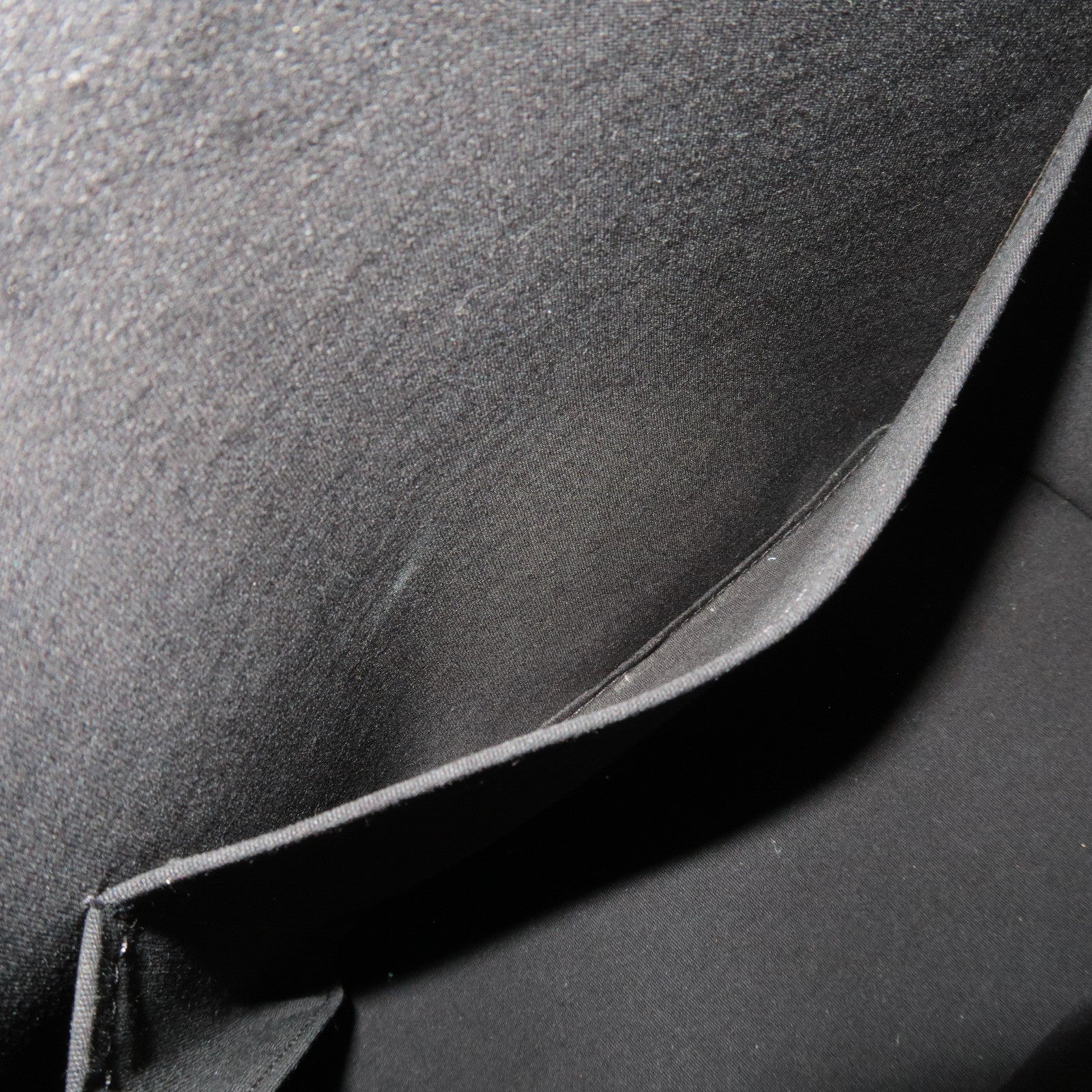 Louis Vuitton Monogram Matte Stockton Handbag Noir M55112