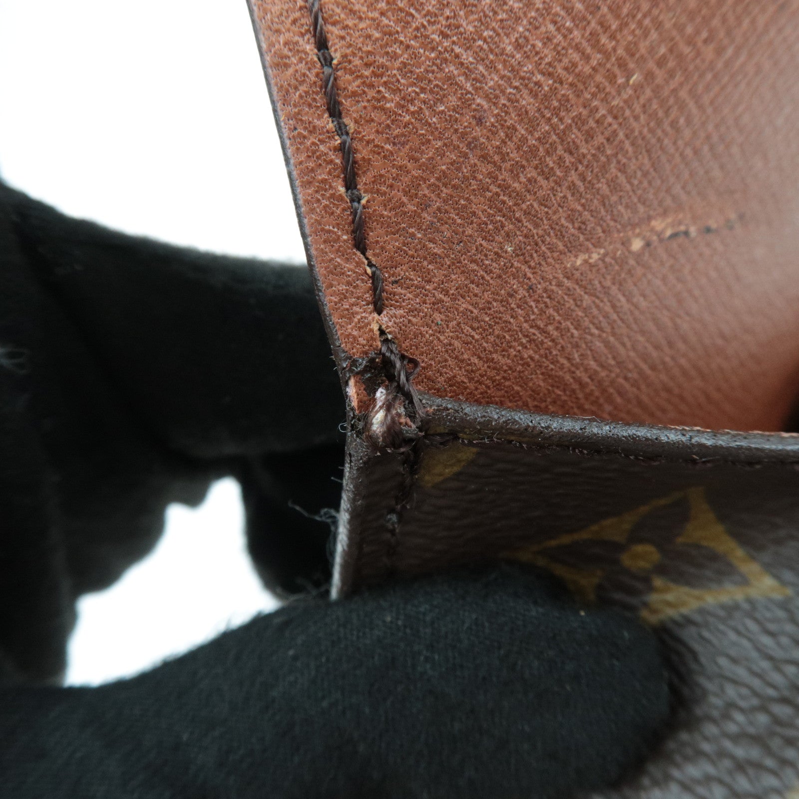 Louis Vuitton Monogram Saint Cloud PM Shoulder Bag M51244