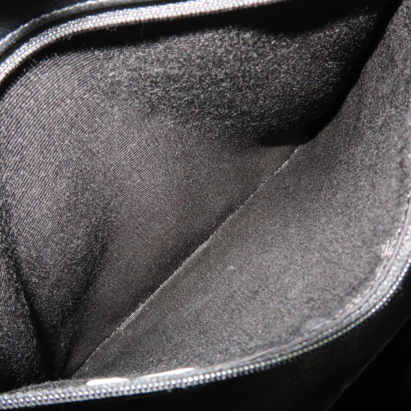 CHANEL Medallion Tote Caviarskin Black Gold HDW A01804