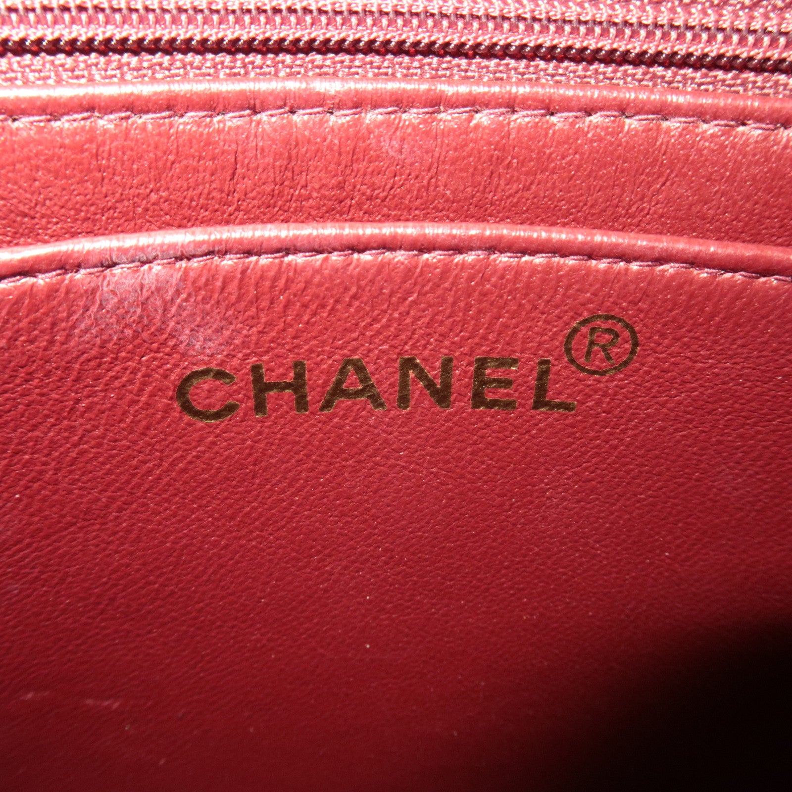 CHANEL Matelasse Lambskin Shoulder Bag Black Gold HDW