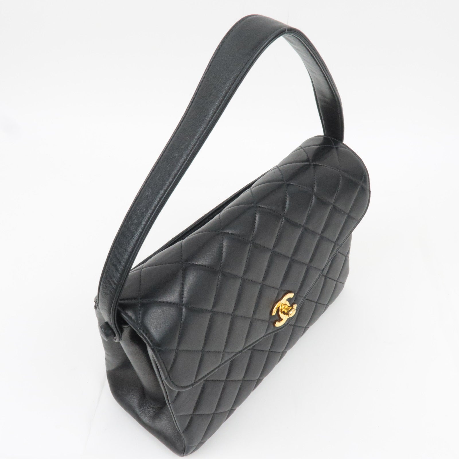 CHANEL Matelasse Lambskin Shoulder Bag Black Gold HDW