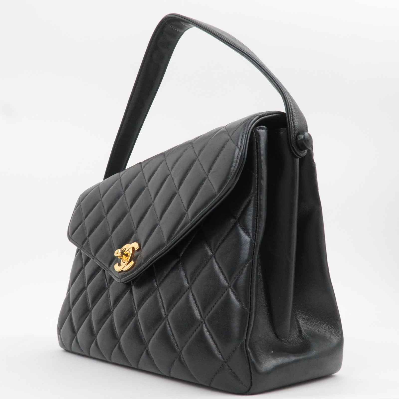 CHANEL Matelasse Lambskin Shoulder Bag Black Gold HDW