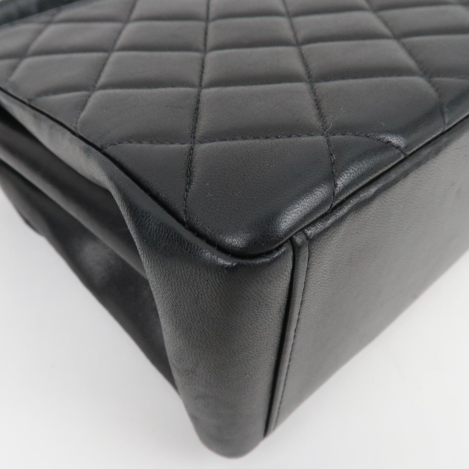 CHANEL Matelasse Lambskin Shoulder Bag Black Gold HDW