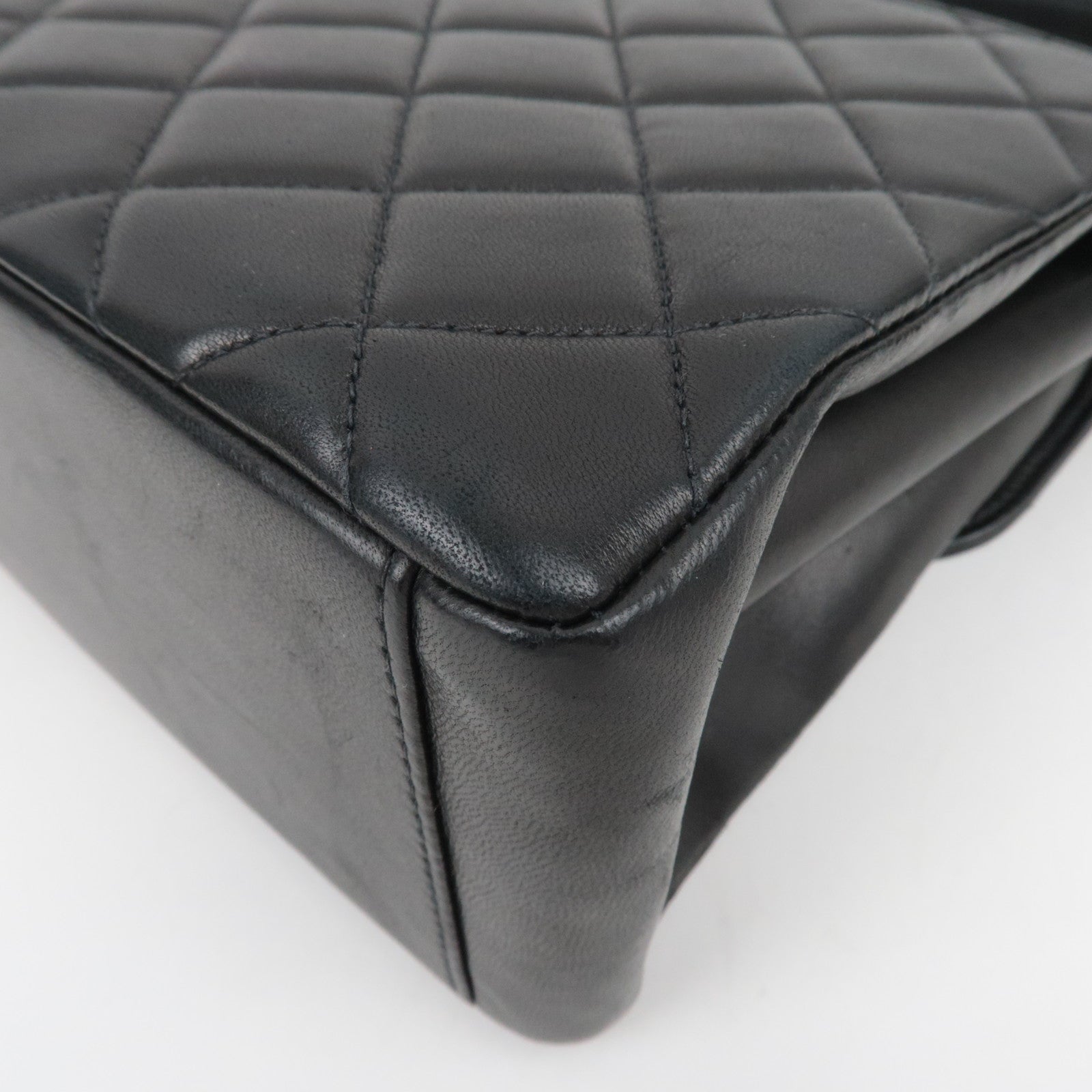 CHANEL Matelasse Lambskin Shoulder Bag Black Gold HDW