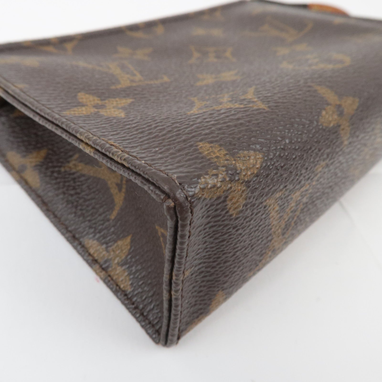 Louis Vuitton Monogram Poche Toilette 15 Pouch M47546