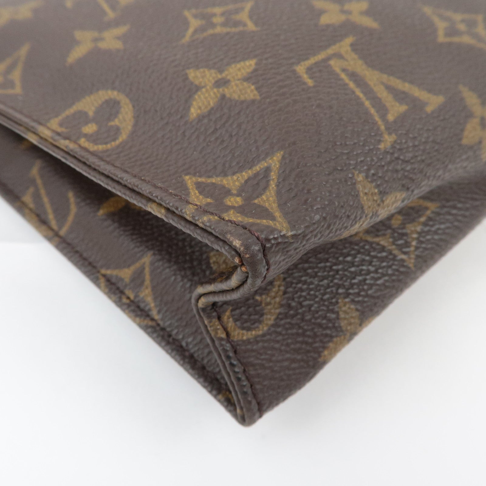Louis Vuitton Monogram Poche Toilette 26 Toiletry Bag M47542