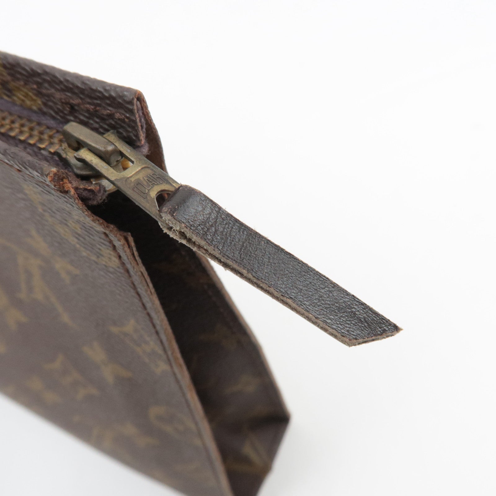 Louis Vuitton Monogram Poche Toilette 26 Toiletry Bag Old Model M47542