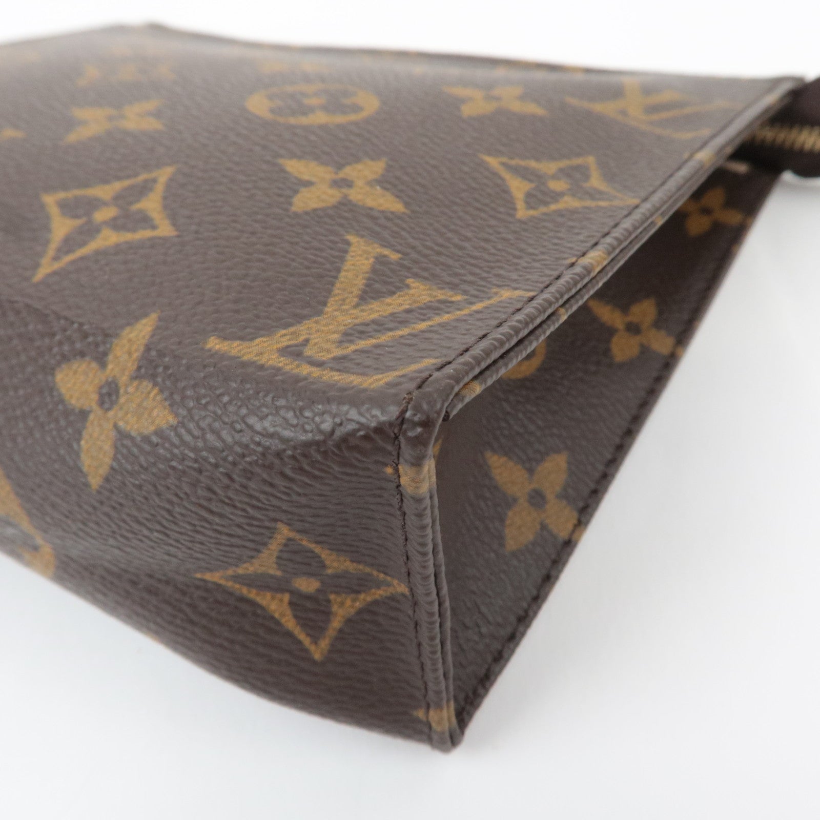 Louis Vuitton Monogram Poche Toilette 19 Toiletry Bag M47544
