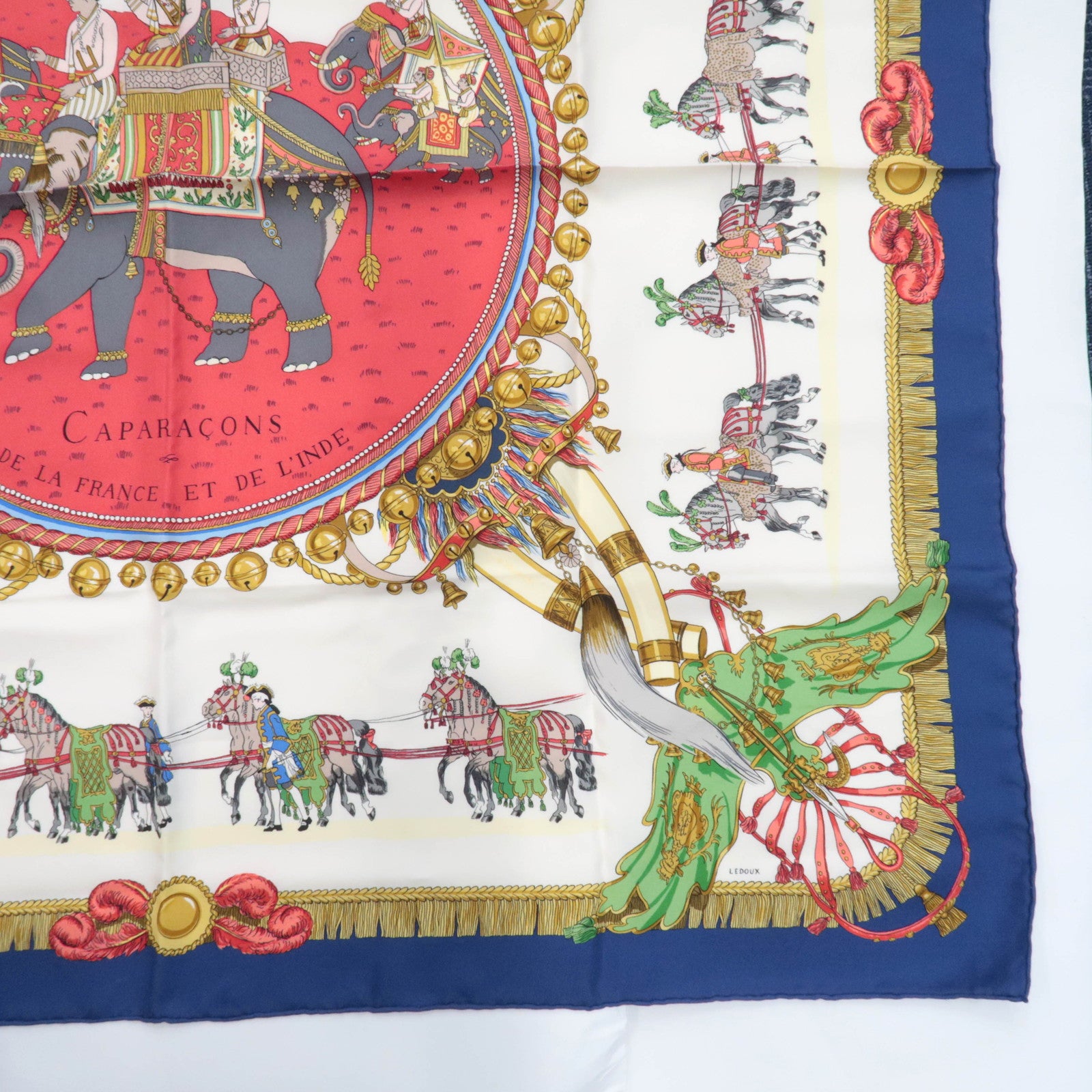 HERMES Carre 90 Scarf CAPARACONS DE LA FRANCE ET DE L'INDE 100% Silk Ivory Red Blue