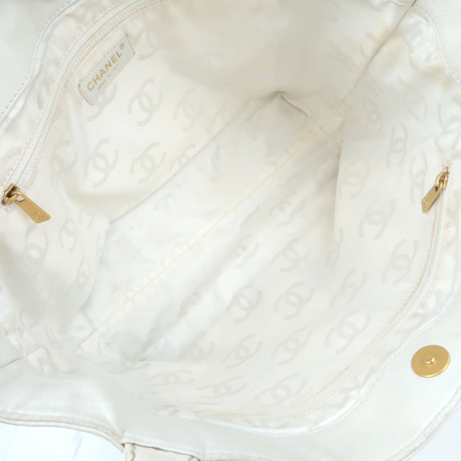 CHANEL Coco Mark Wood Chain Handle Leather Tote Bag White