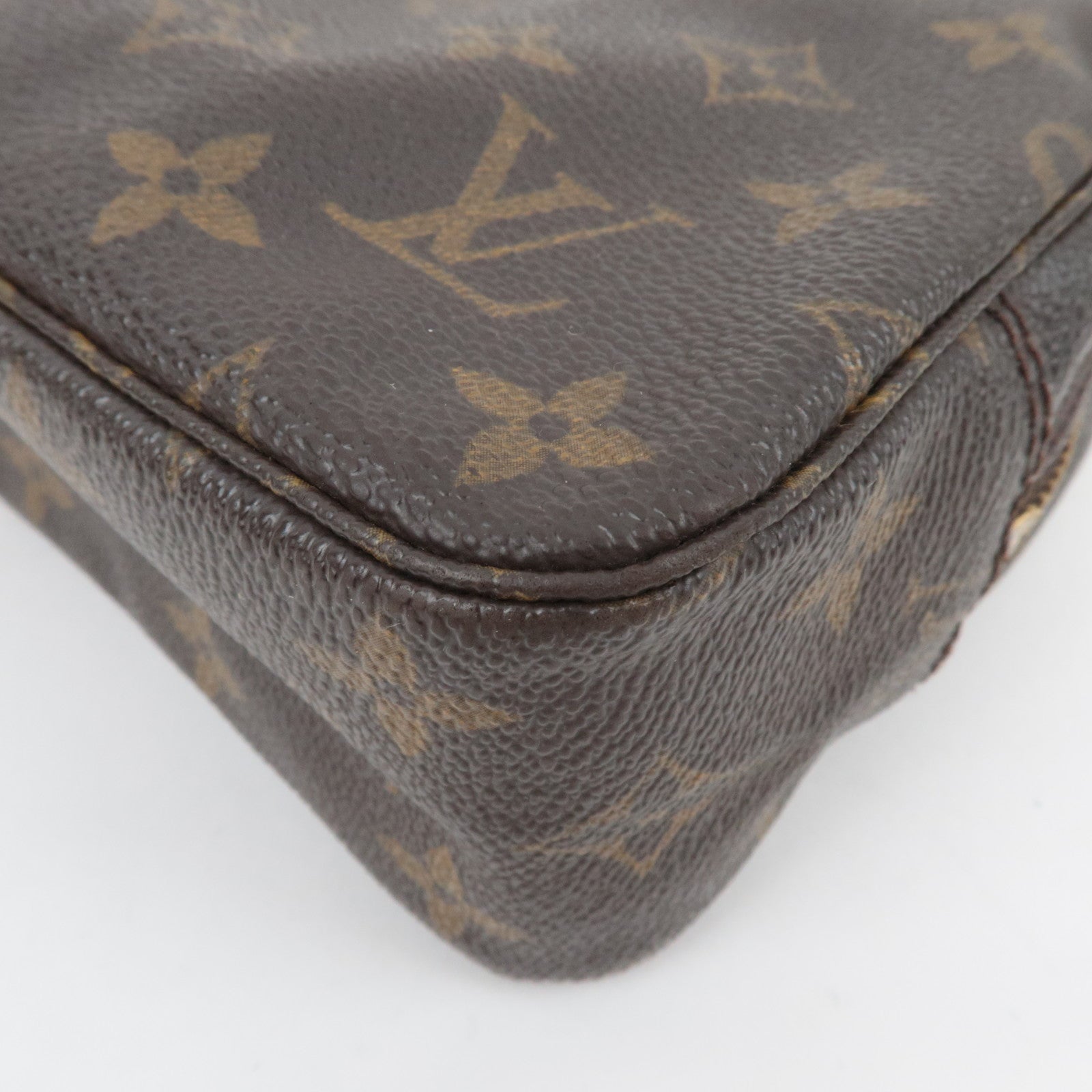 Louis Vuitton Monogram Trousse Toilette 23 Toiletry Bag M47524