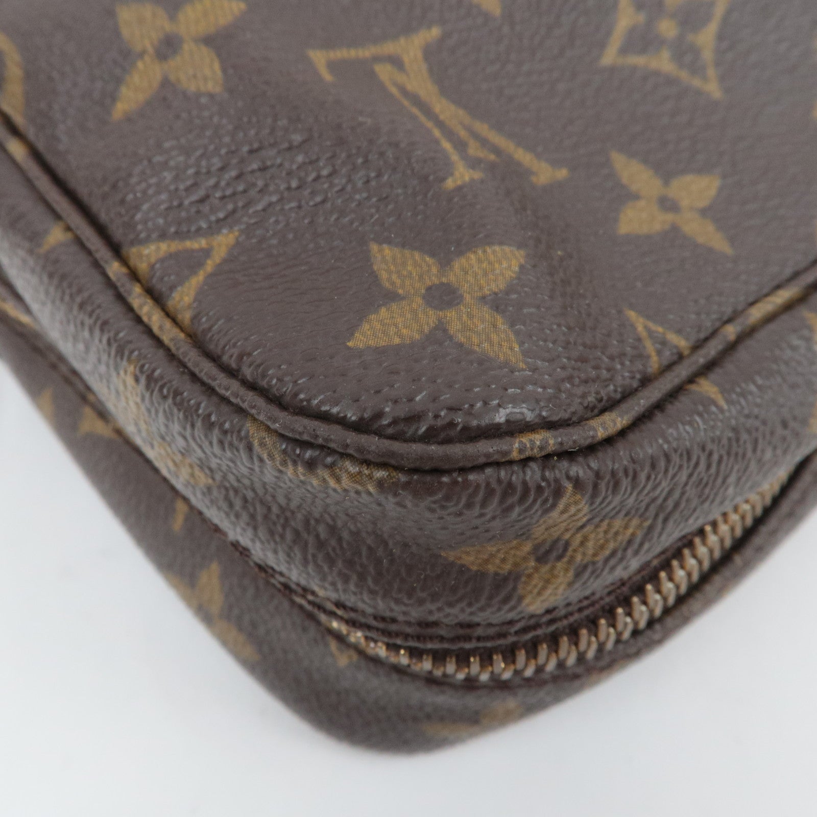 Louis Vuitton Monogram Trousse Toilette 23 Toiletry Bag M47524