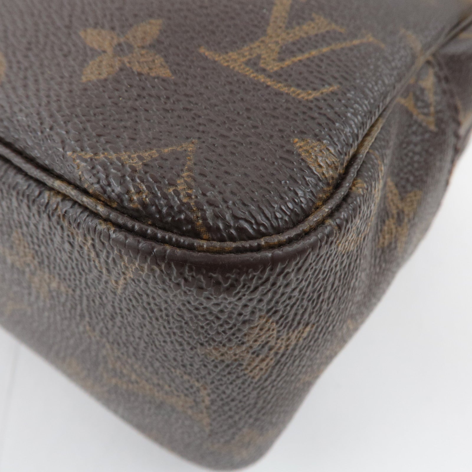 Louis Vuitton Monogram Trousse Toilette 28 Toiletry Bag M47522