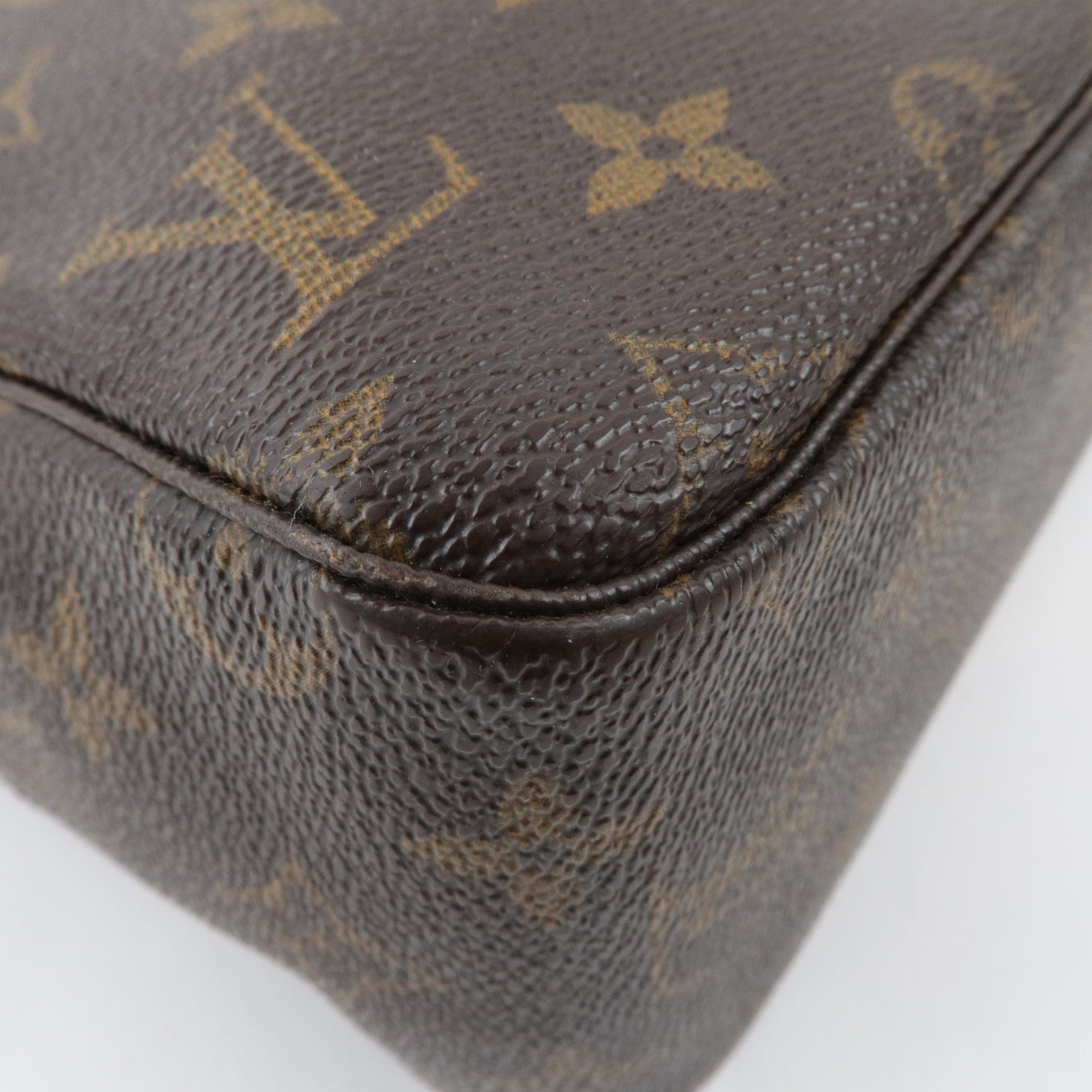 Louis Vuitton Monogram Trousse Toilette 28 Toiletry Bag M47522