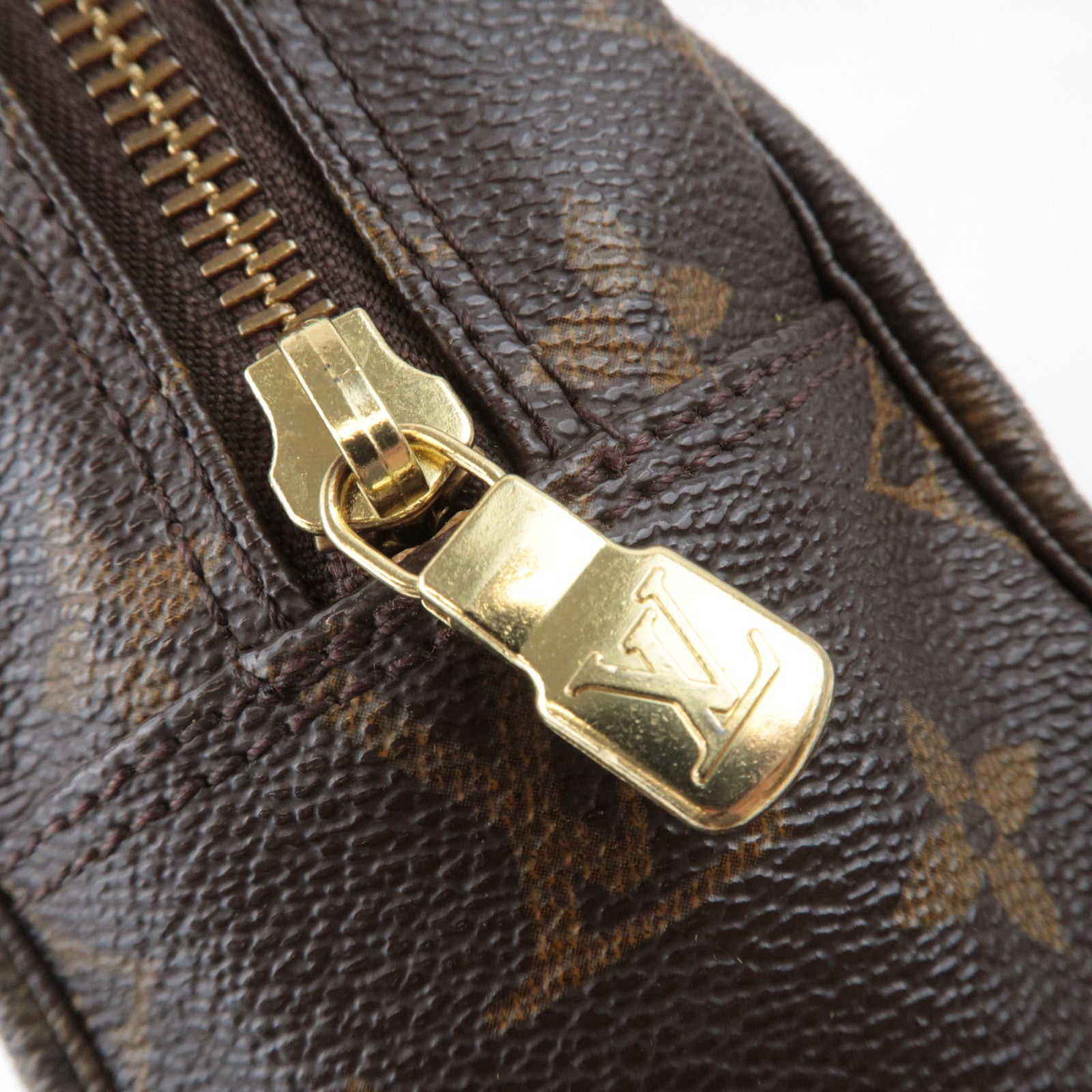 Louis Vuitton Monogram Trousse Toilette 28 Toiletry Bag M47522