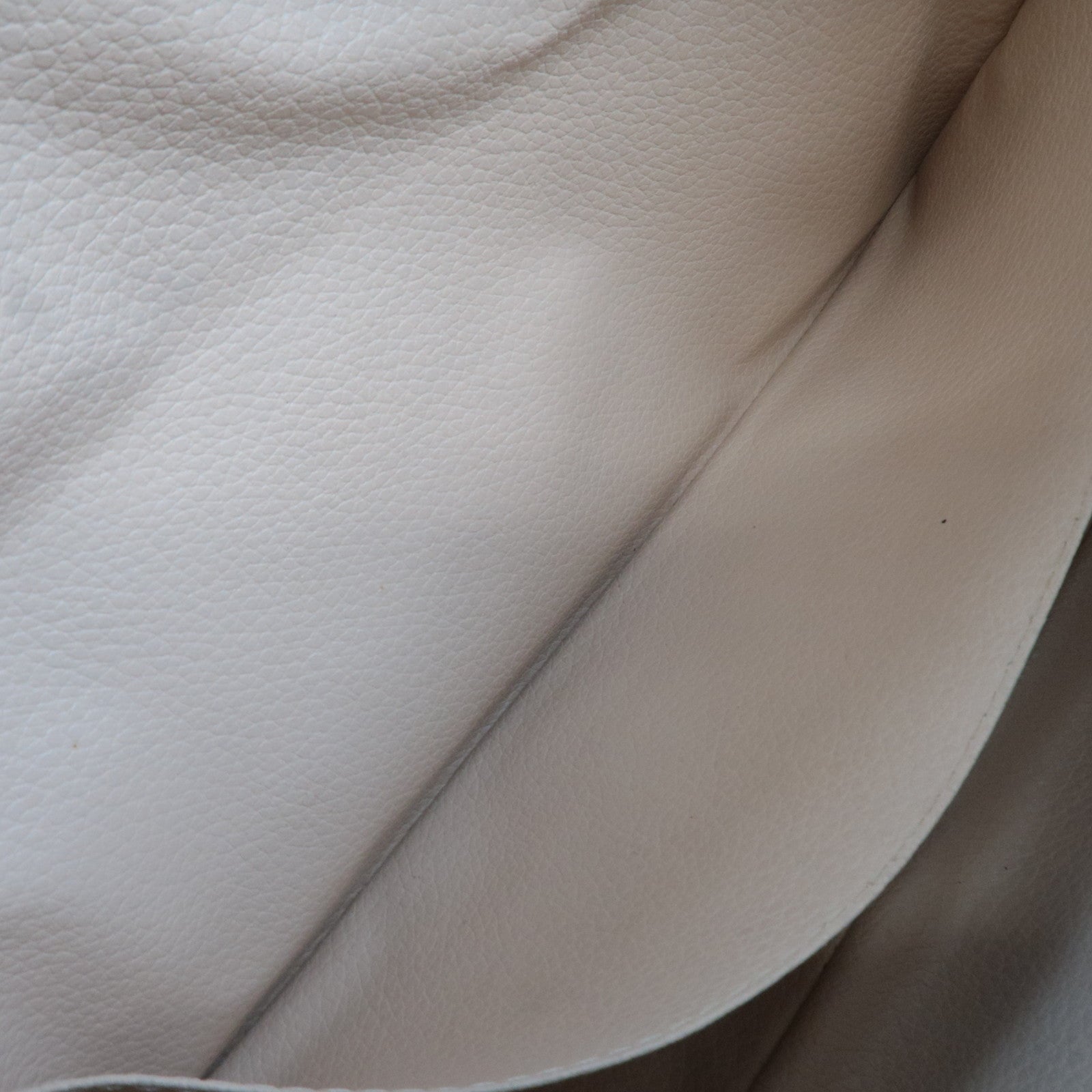 Louis Vuitton Monogram Trousse Toilette 28 Toiletry Bag M47522
