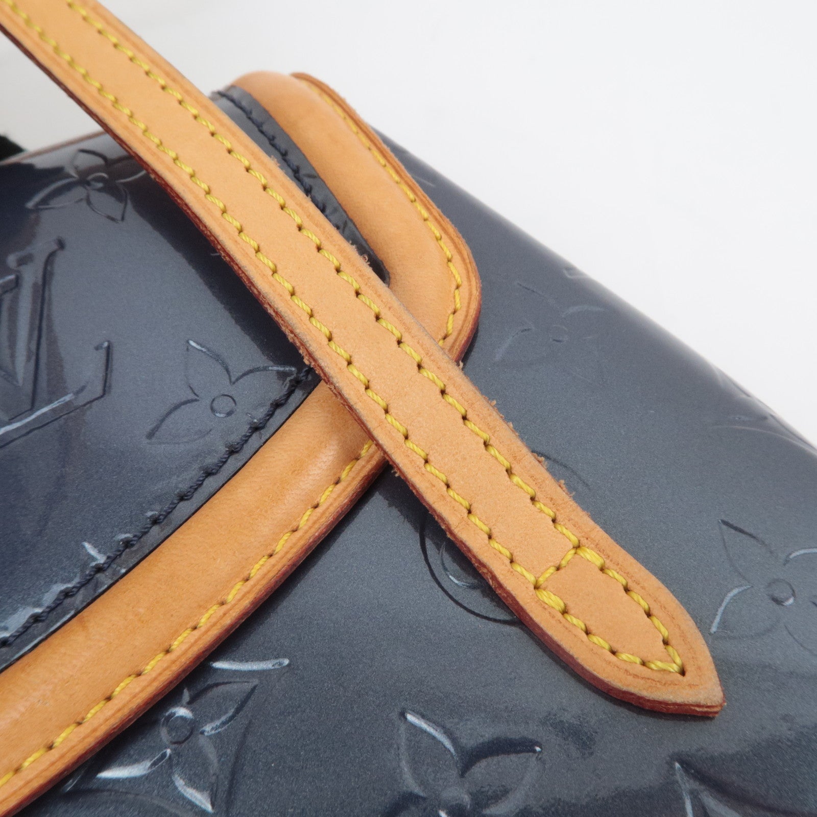 Louis Vuitton Monogram Vernis Biscayne Bay PM Shoulder Bag Indigo M91181