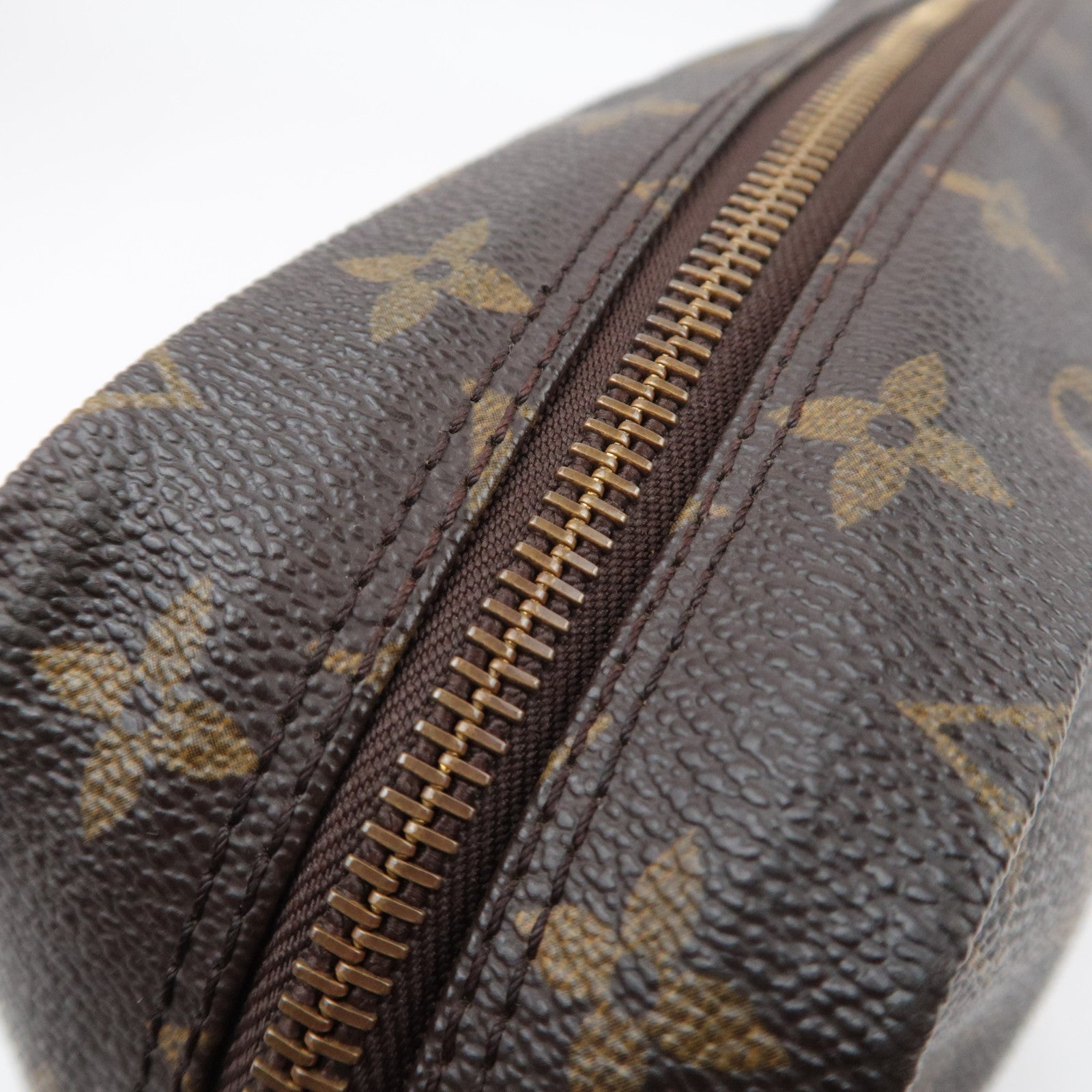 Louis Vuitton Monogram Trousse Toilette 28 Toiletry Bag M47522