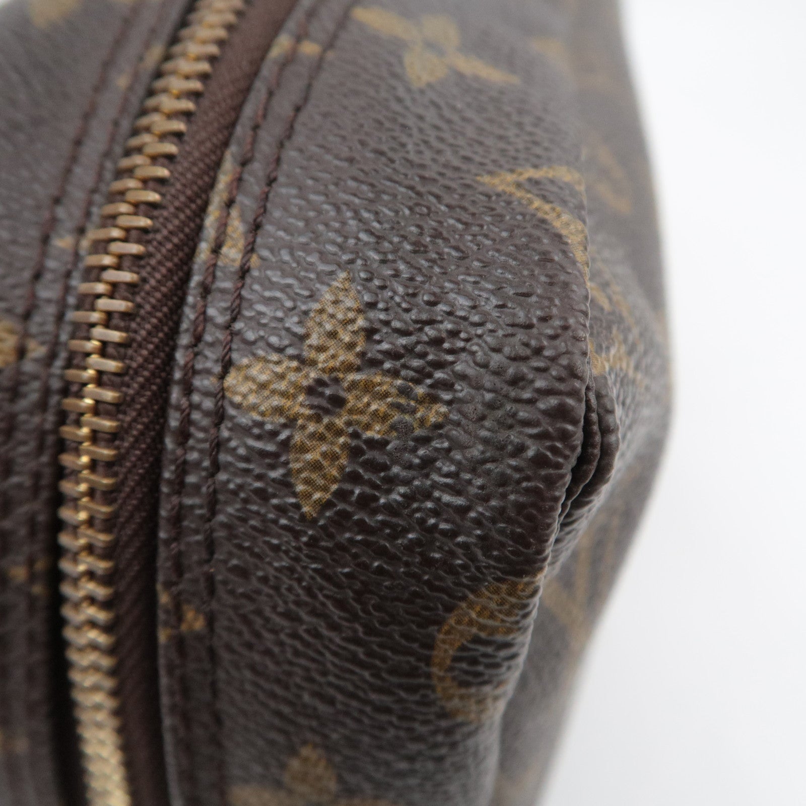 Louis Vuitton Monogram Trousse Toilette 28 Toiletry Bag M47522