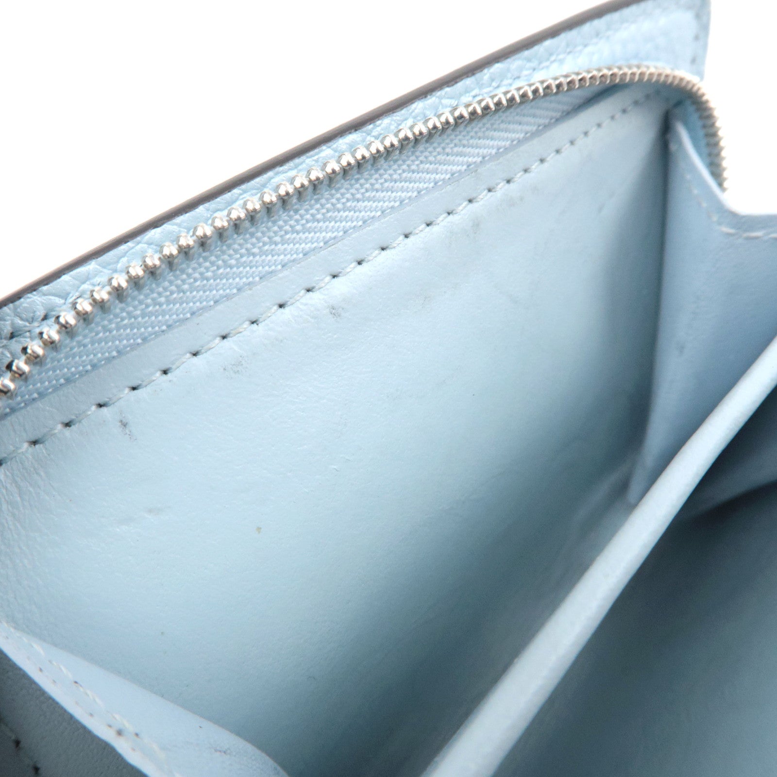 Louis Vuitton Monogram Mahina Portefeuille Claire Mineral Blue M83502
