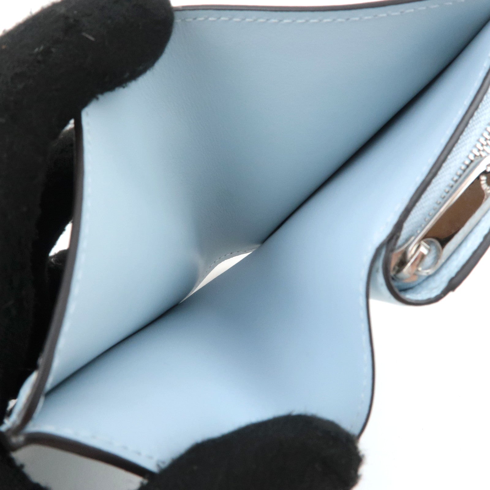 Louis Vuitton Monogram Mahina Portefeuille Claire Mineral Blue M83502