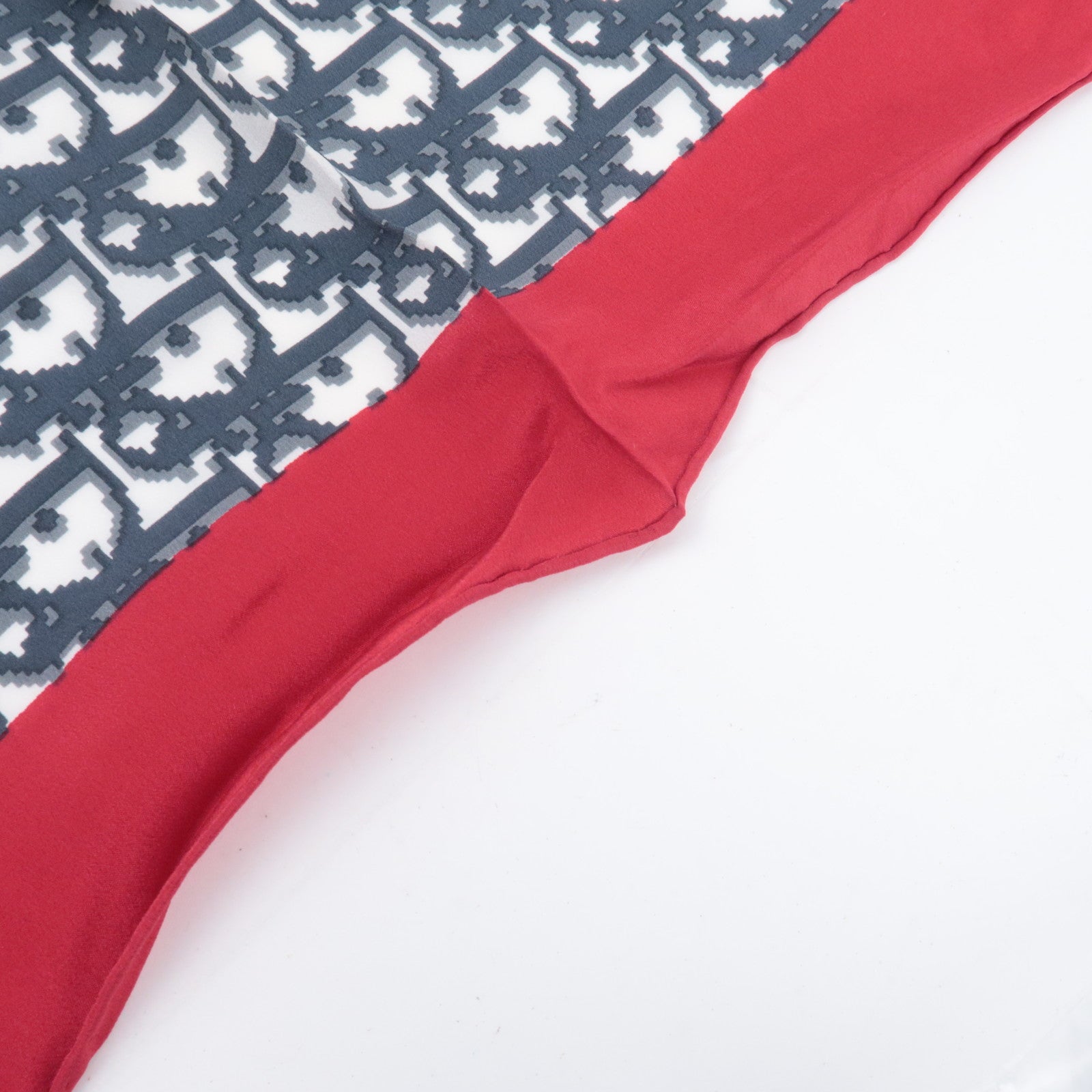 Christian Dior Trotter Scarf 100% Silk Gray Red