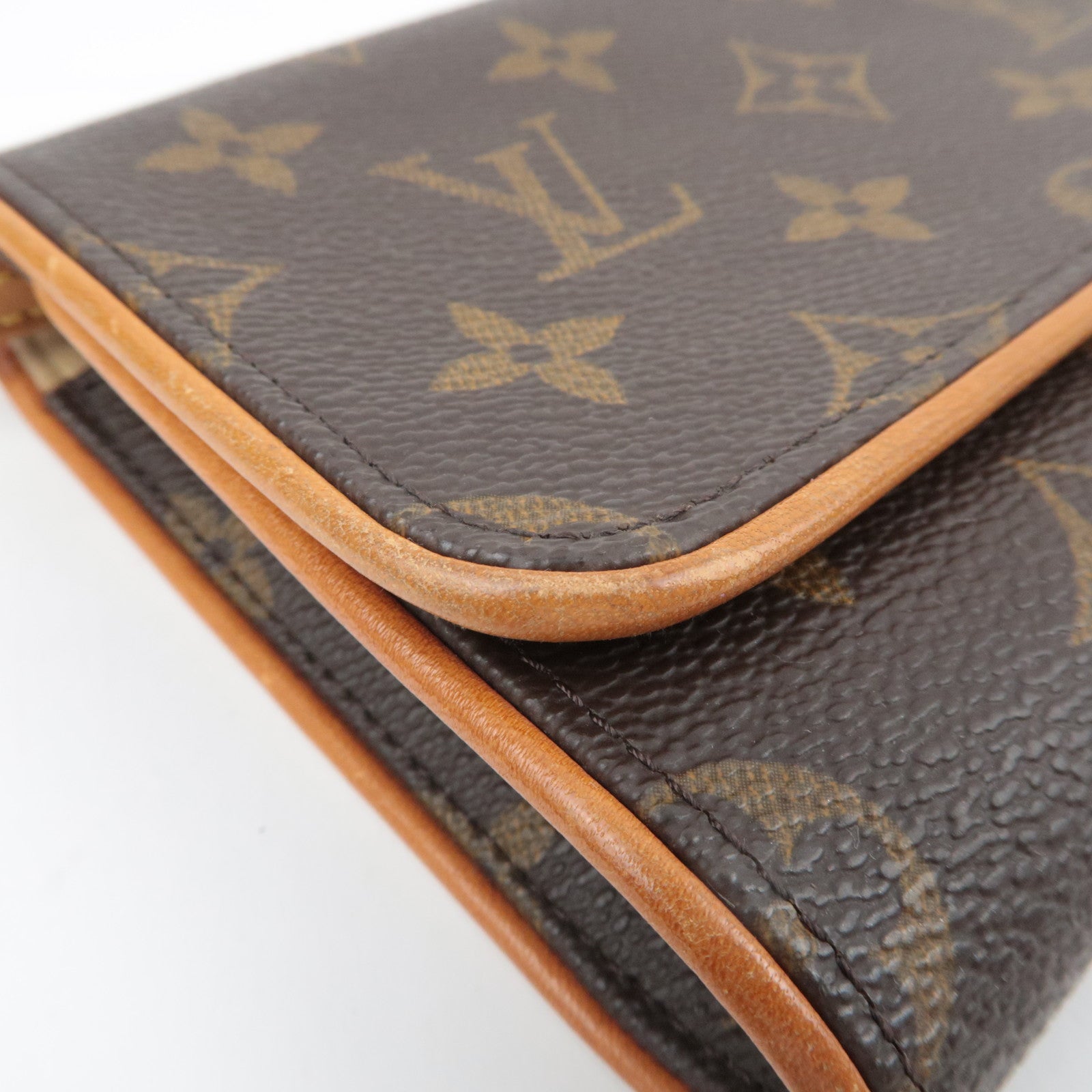 Louis Vuitton Monogram Pochette Twin GM Shoulder Bag M51852