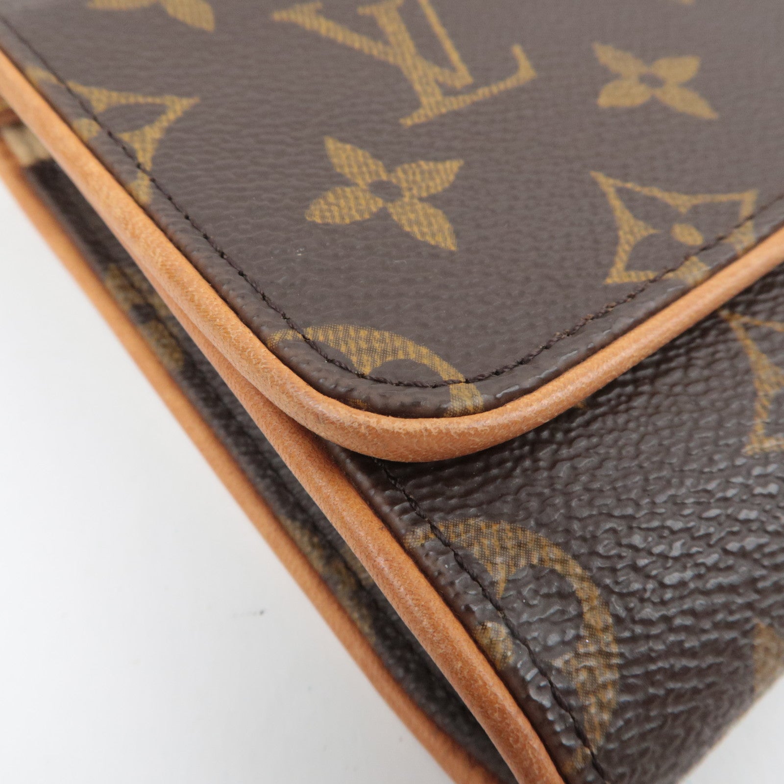 Louis Vuitton Monogram Pochette Twin GM Shoulder Bag M5185