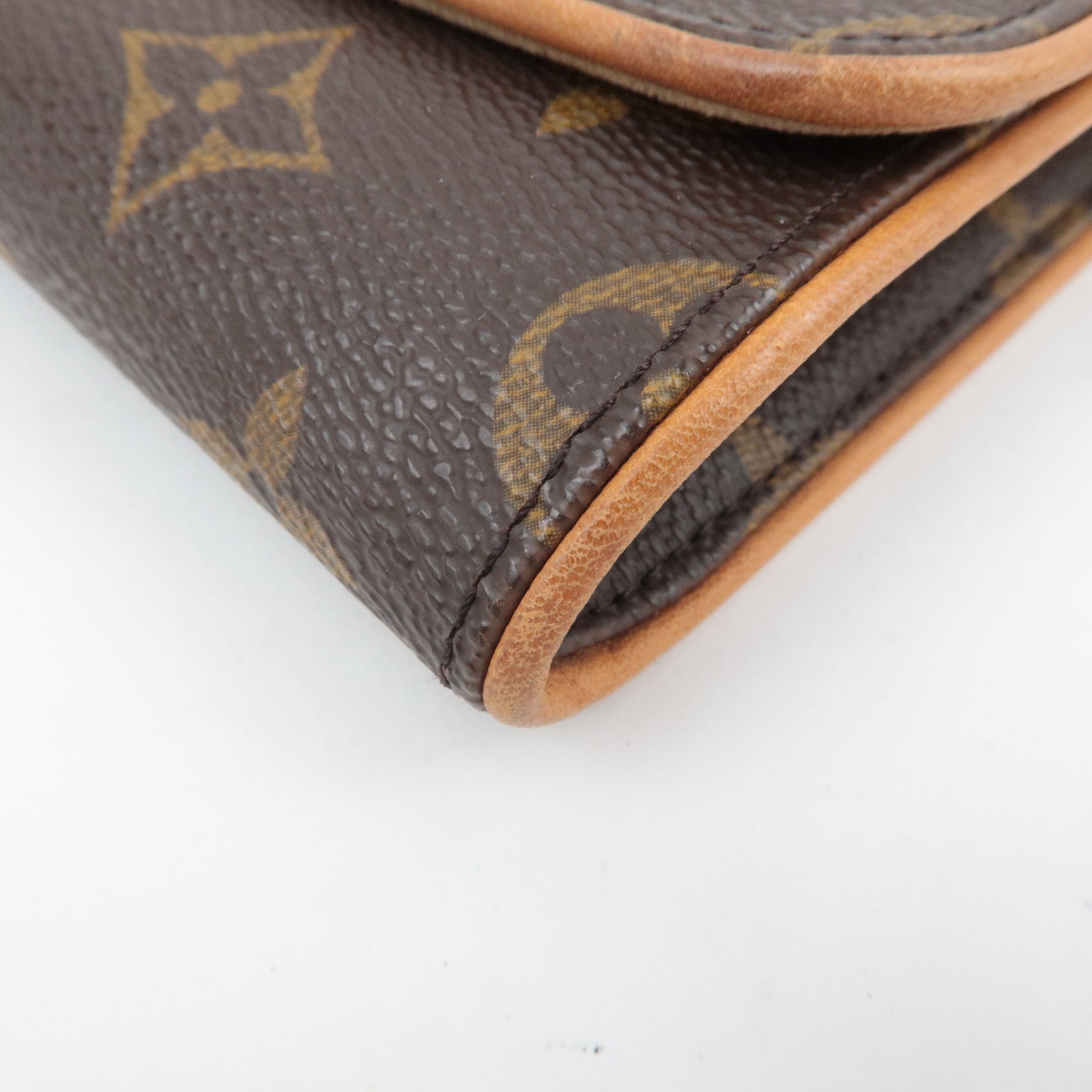 Louis Vuitton Monogram Pochette Twin GM Shoulder Bag M5185