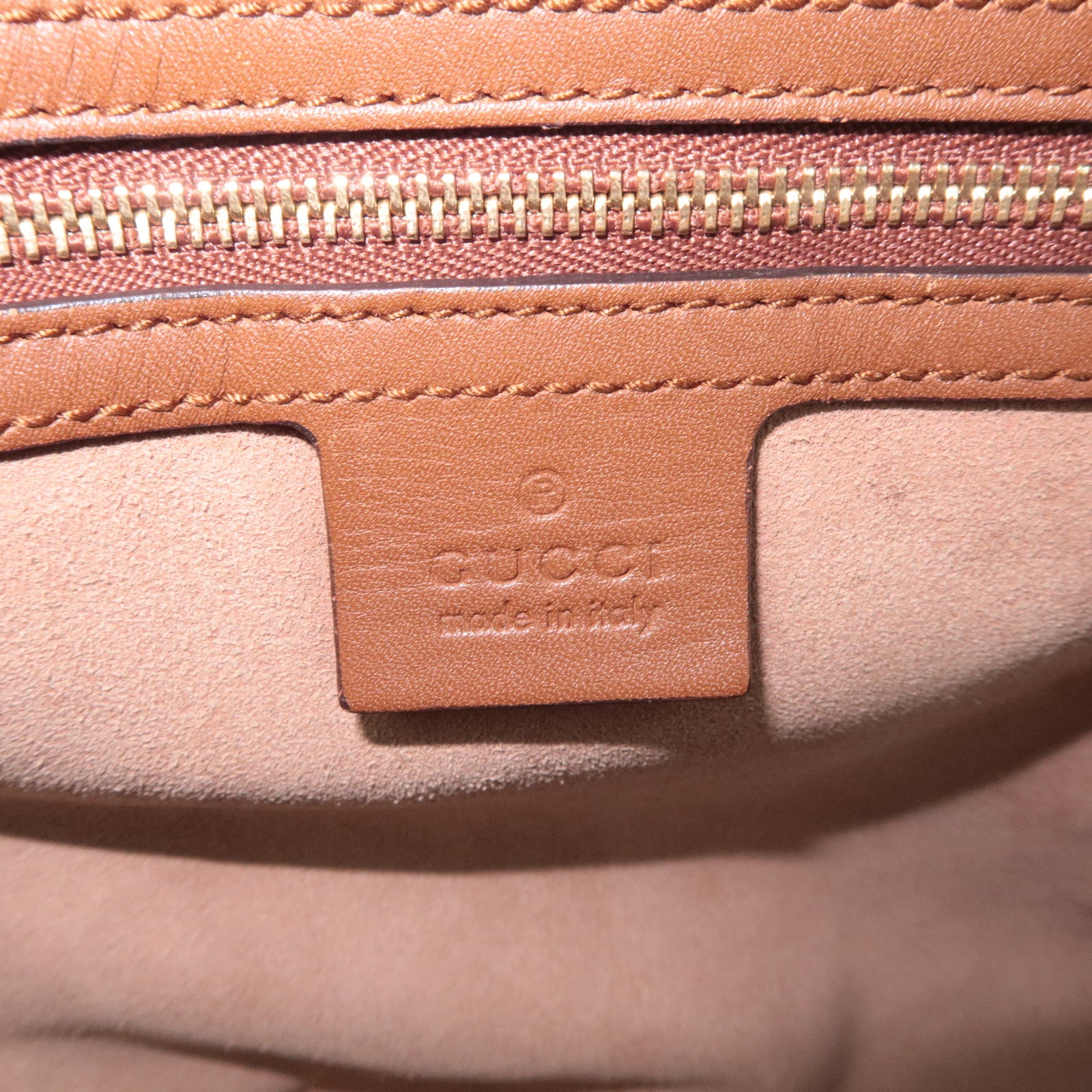 GUCCI GG Medium GG Supreme Chain Tote Bag Beige 479197