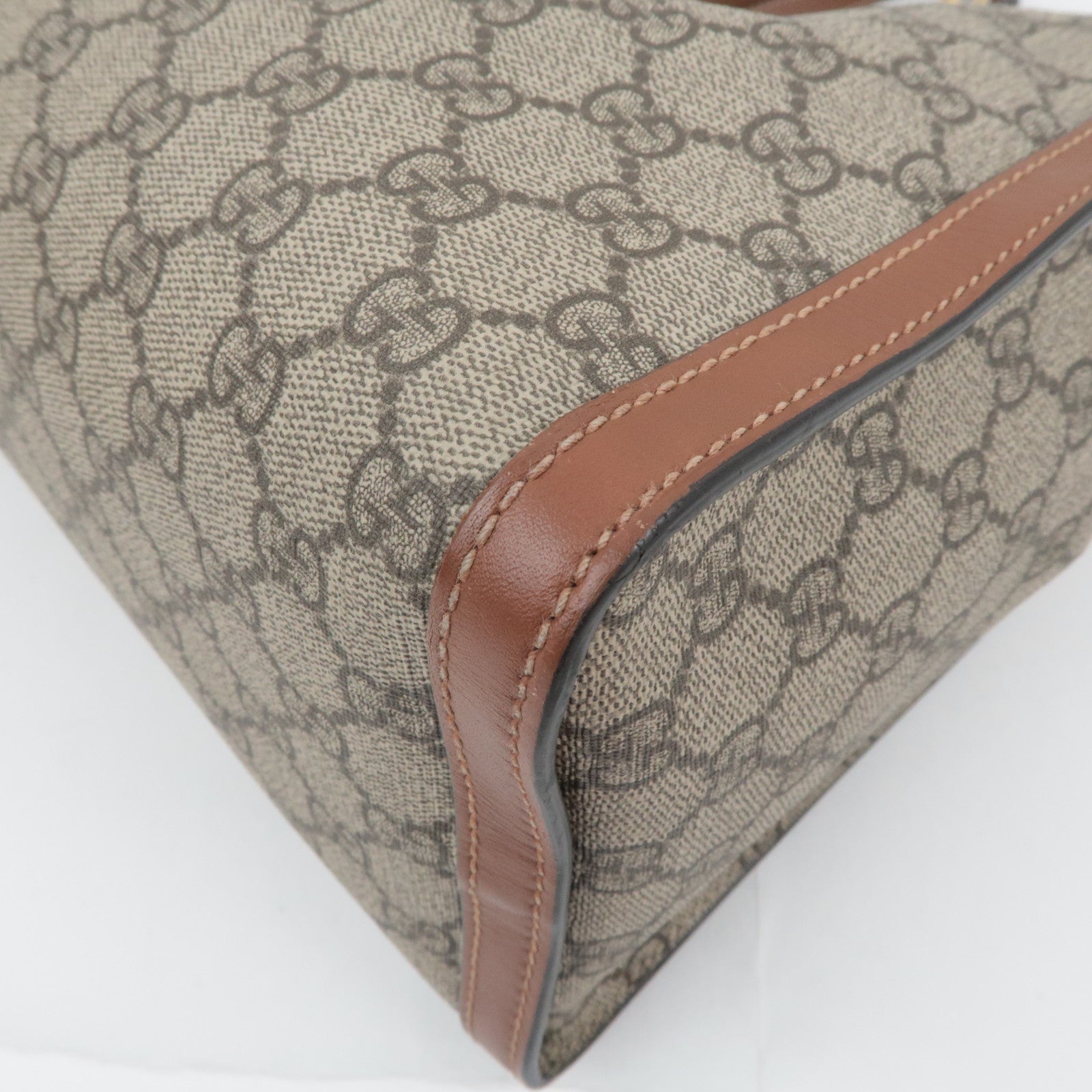 GUCCI GG Medium GG Supreme Chain Tote Bag Beige 479197