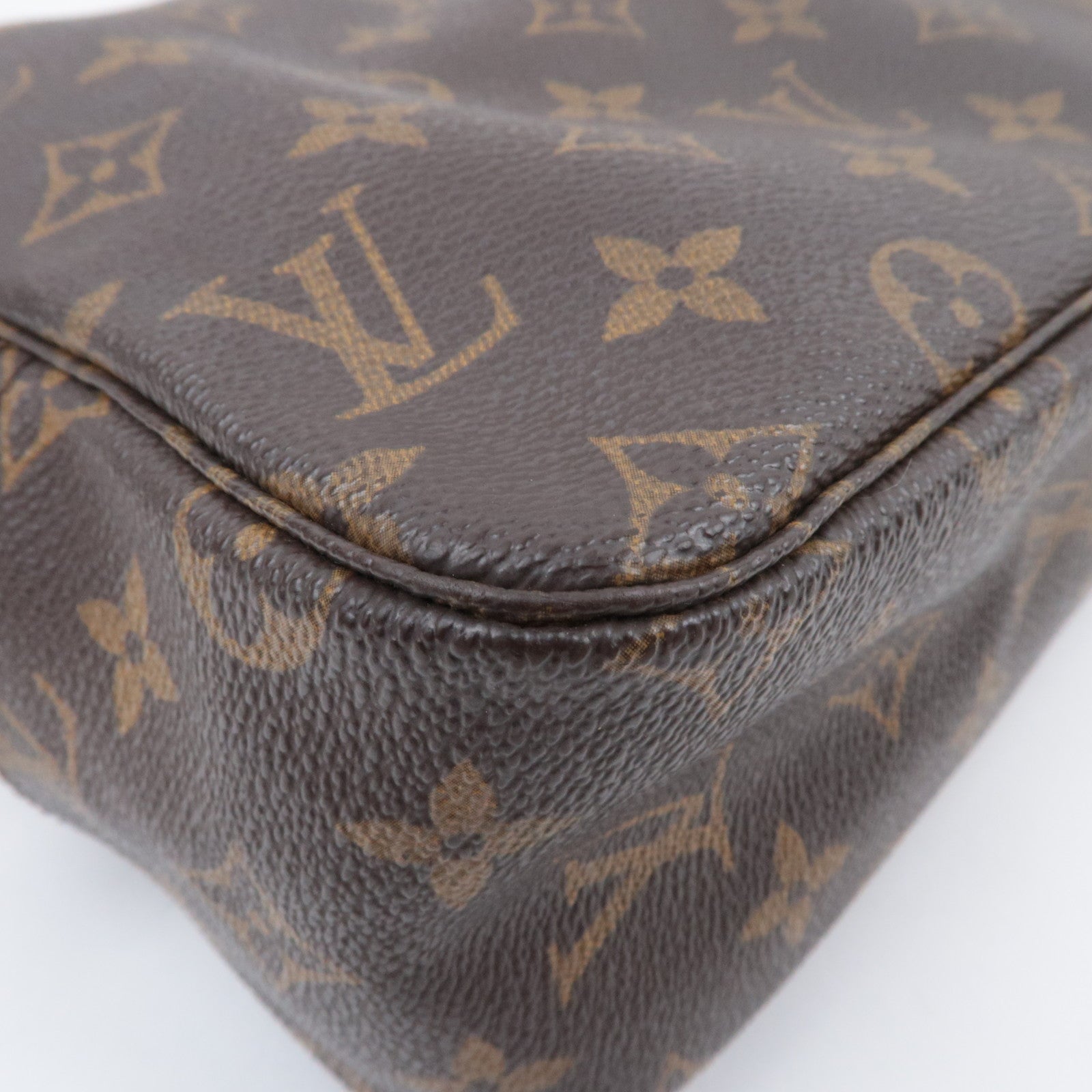 Louis Vuitton Monogram Trousse Toilette 28 Toiletry Bag M47522