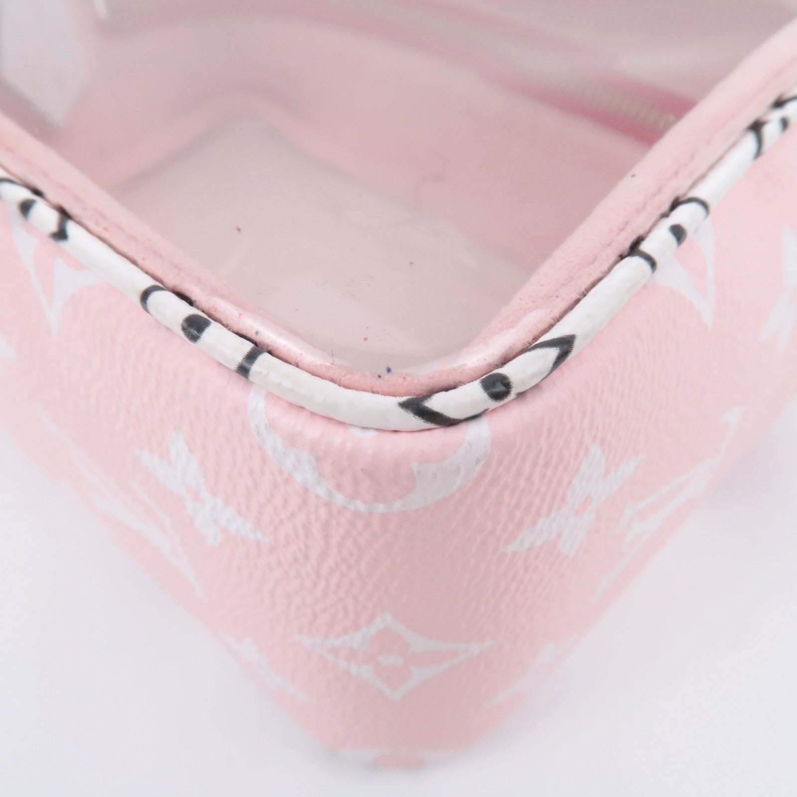 Louis Vuitton Monogram Giant Beach Clear Pouch Bag Rouge M67601