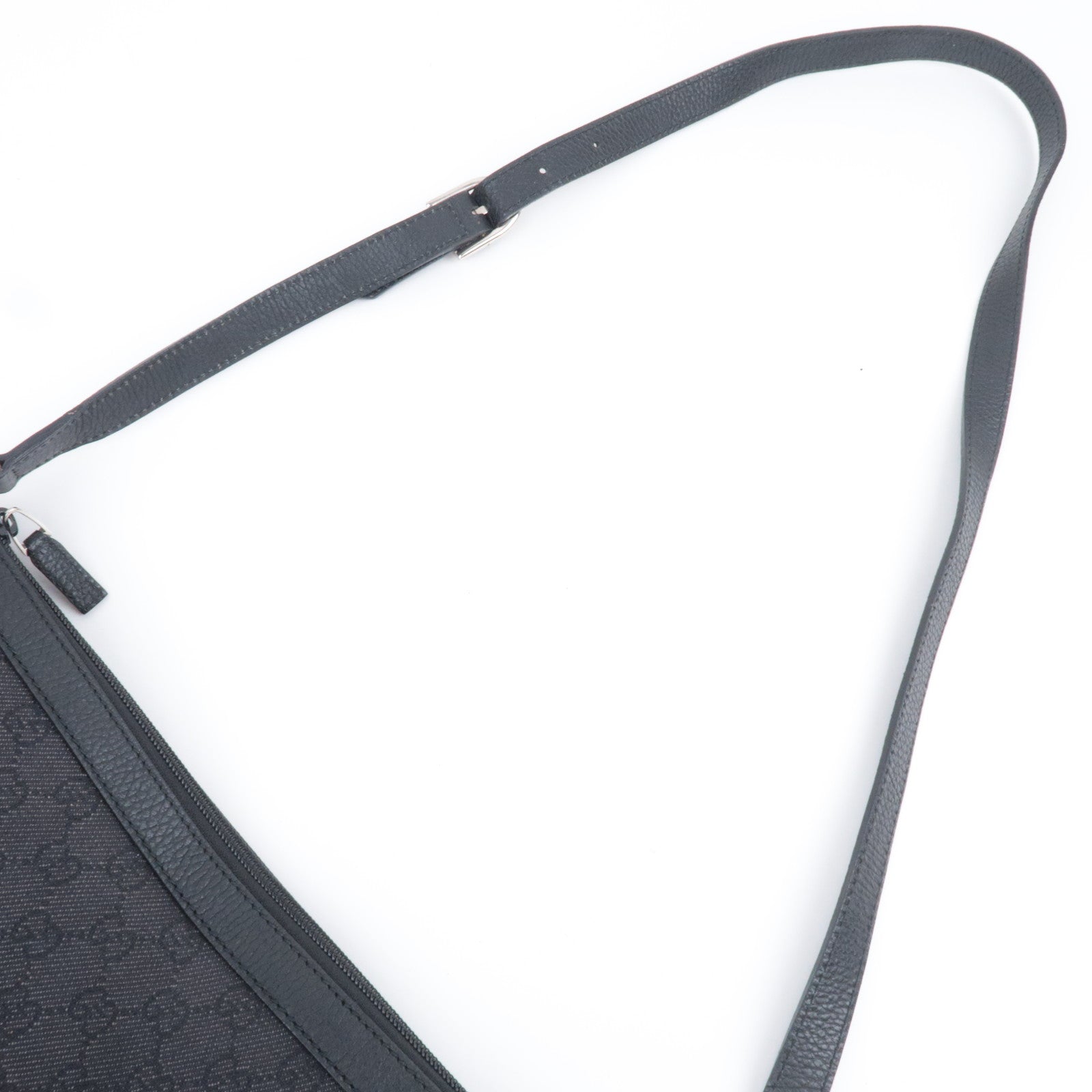 GUCCI GG Canvas Shoulder Bag Black 272380