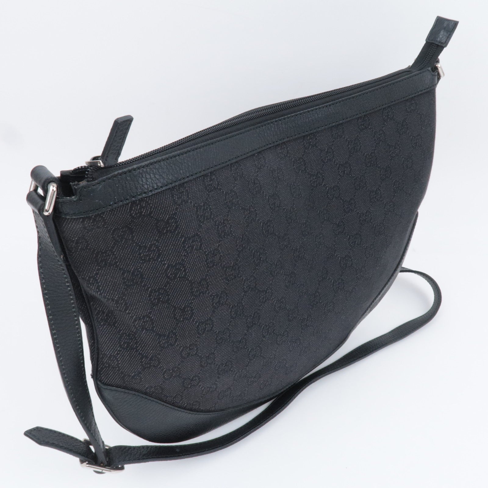 GUCCI GG Canvas Shoulder Bag Black 272380