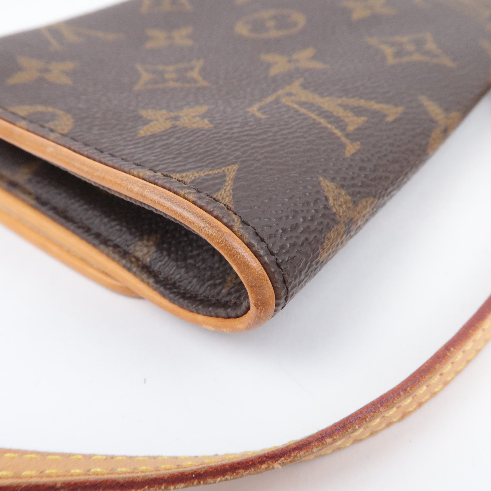 Louis Vuitton Monogram Pochette Twin GM Shoulder Bag M51852