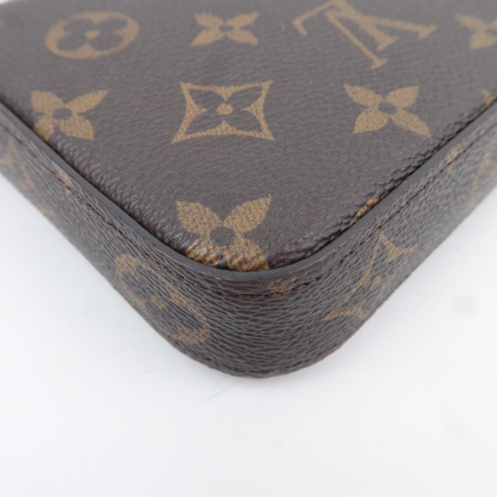 Louis Vuitton Monogram Love Lock Pochette Felicie Shoulder Bag M63999