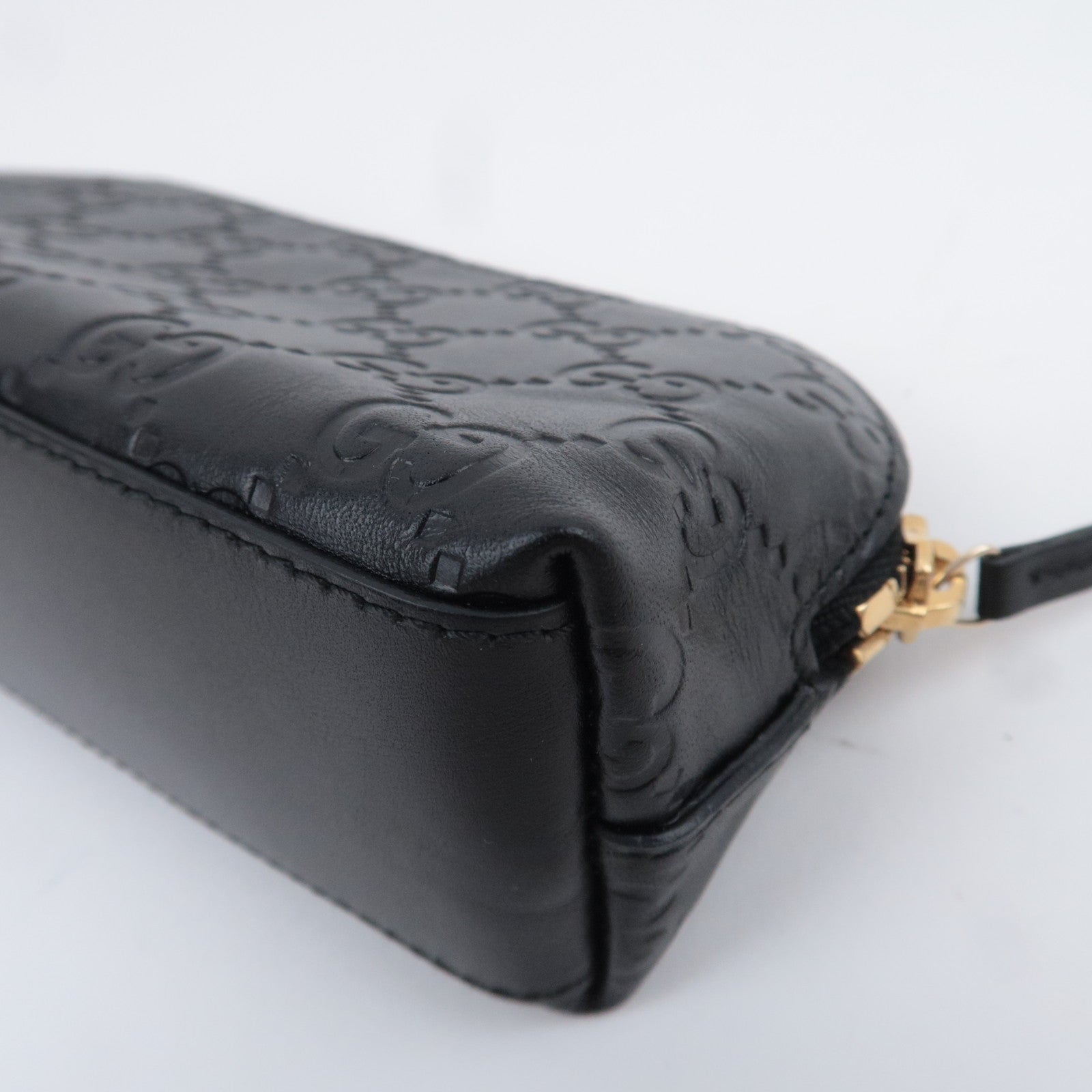 GUCCI Guccissima Leather Small Pouch Black 141811