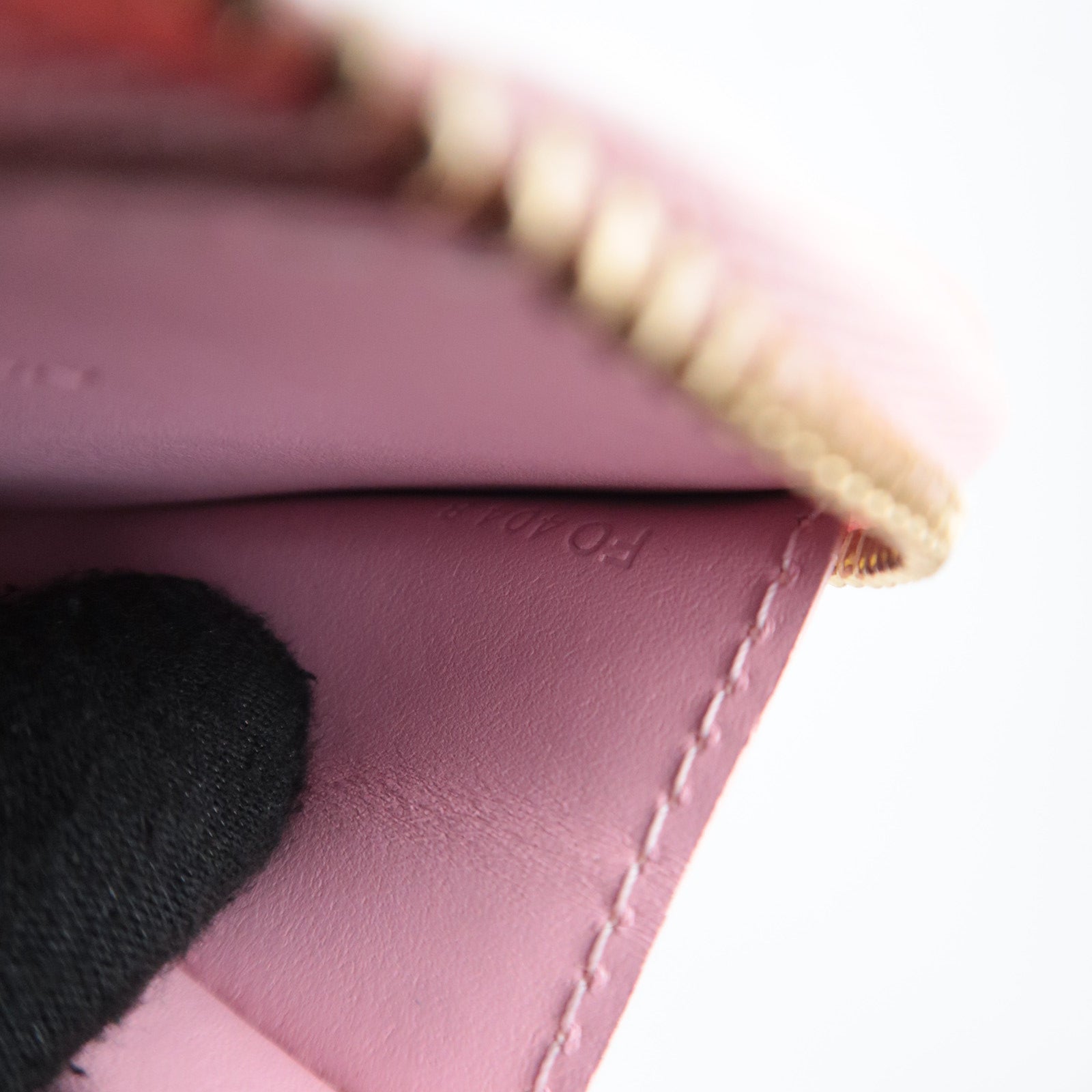 Louis Vuitton Monogram Vernis Porte Monnaie Coeur Coin Case Rose Pearl M91431