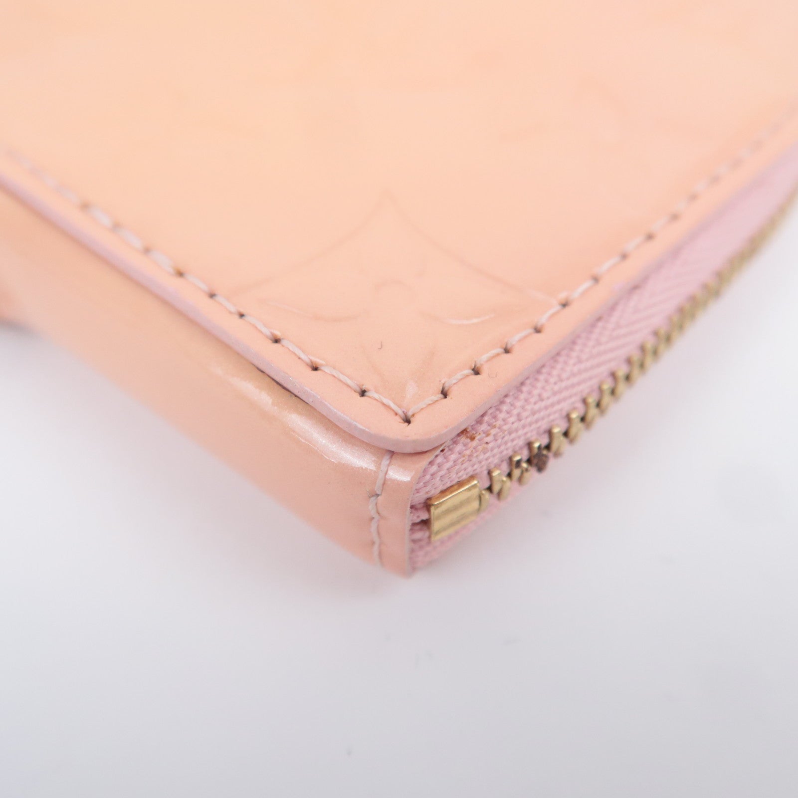 Louis Vuitton Monogram Vernis Porte Monnaie Coeur Coin Case Rose Pearl M91431