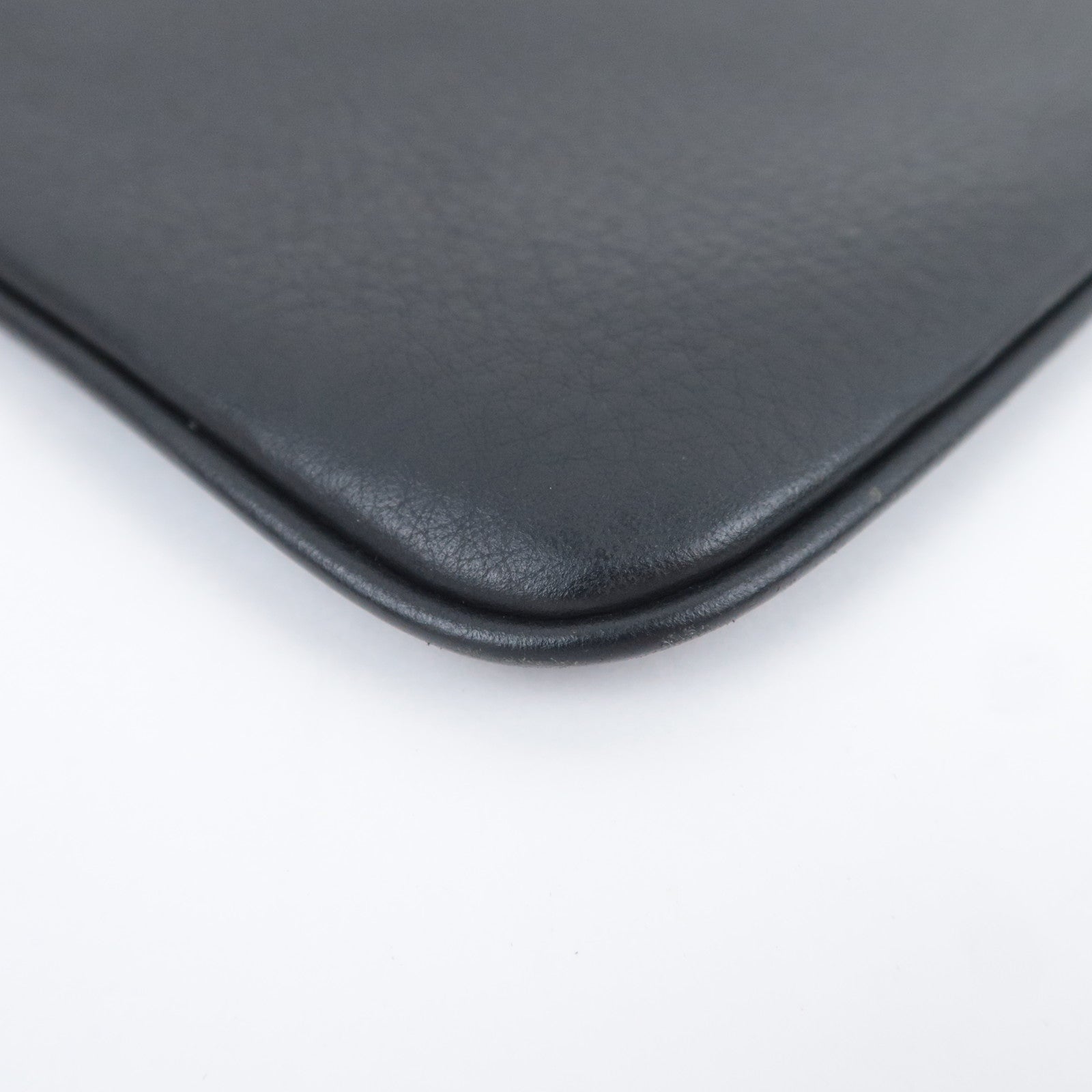 BALENCIAGA Everyday Leather Pouch Black 551992