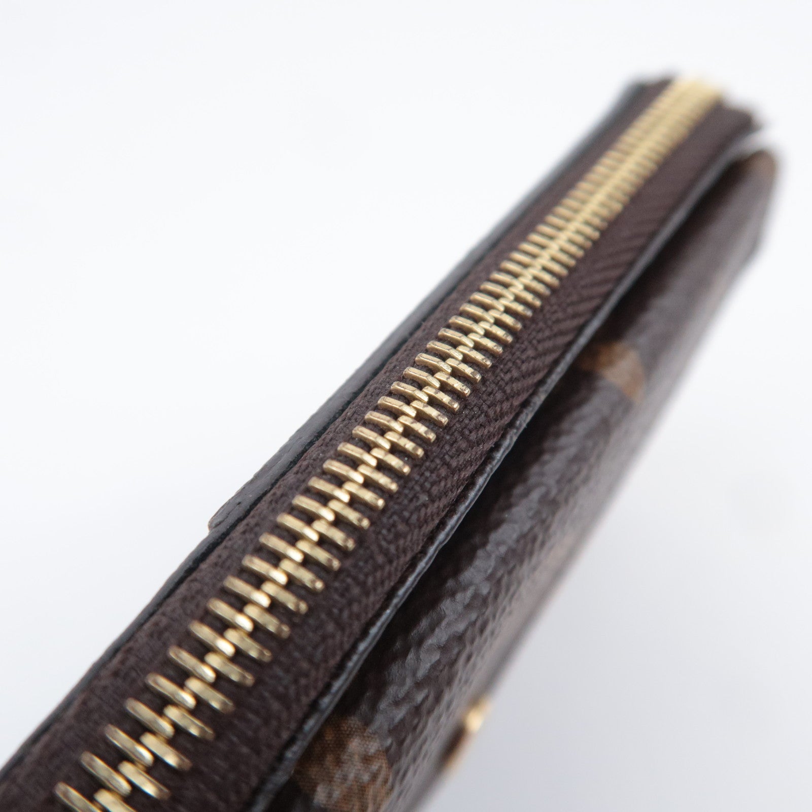 Louis Vuitton Monogram Porte Carte Recto Verso Fragment Case M69431