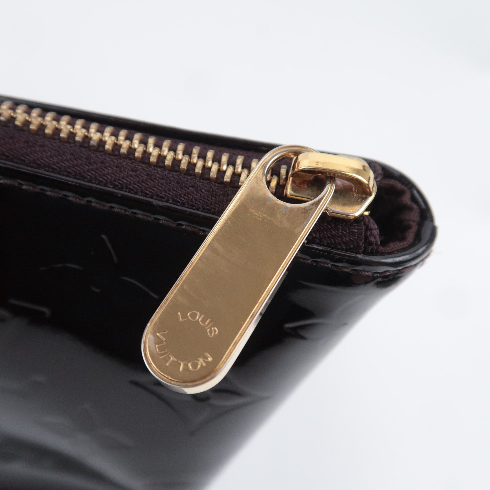 Louis Vuitton Monogram Vernis Bellevue PM Amarante M93585